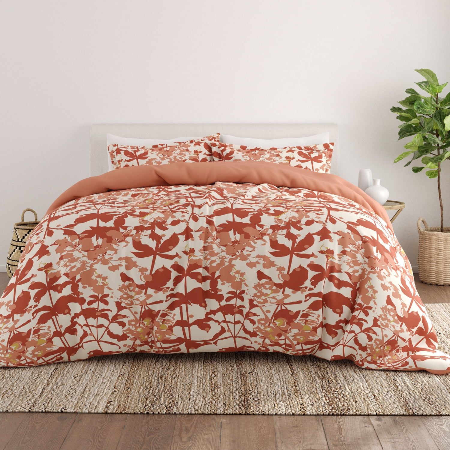 Clay and White Floral Microfiber Full/Queen Duvet Cover Set