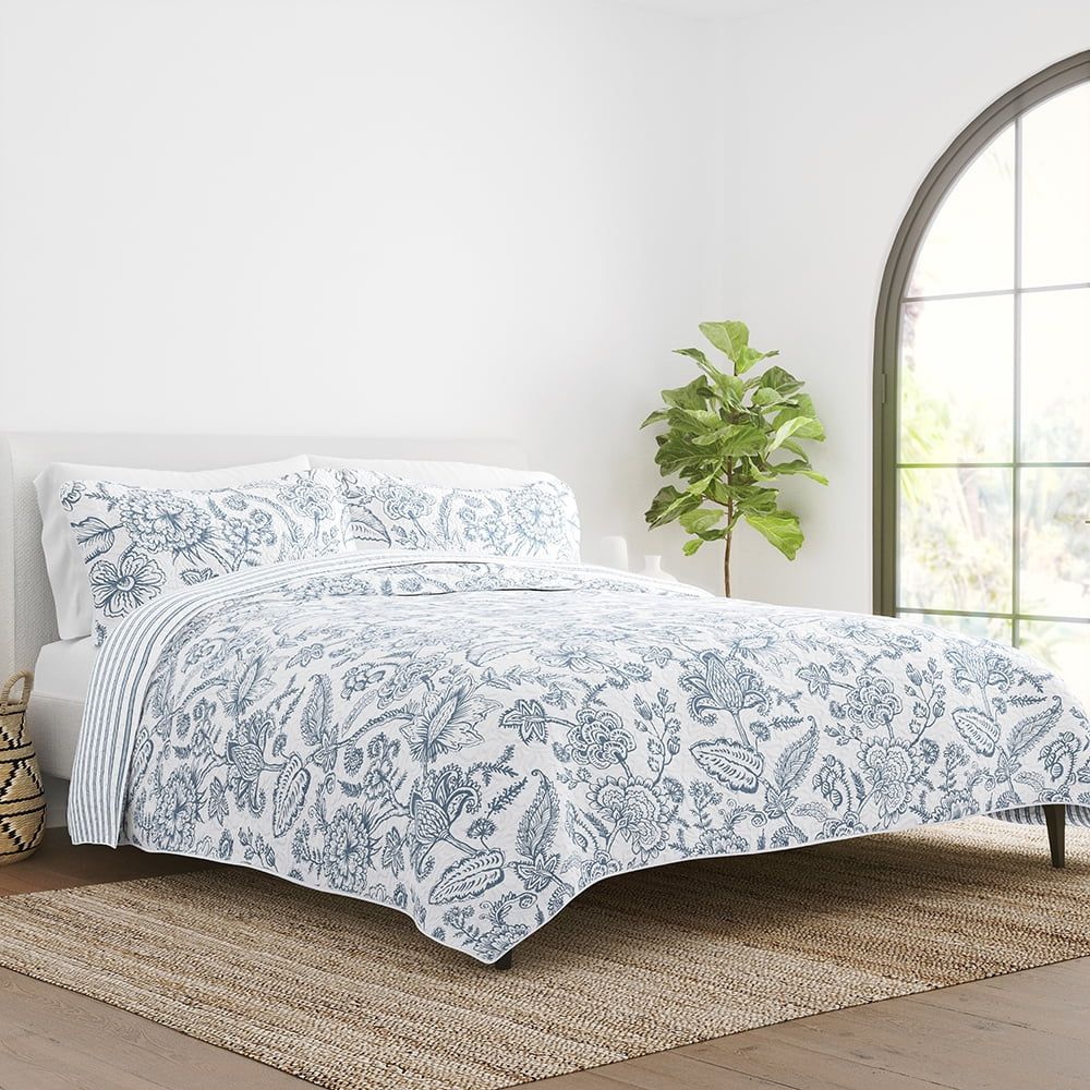 Dusk Blue King/California King Reversible Microfiber Quilt Set