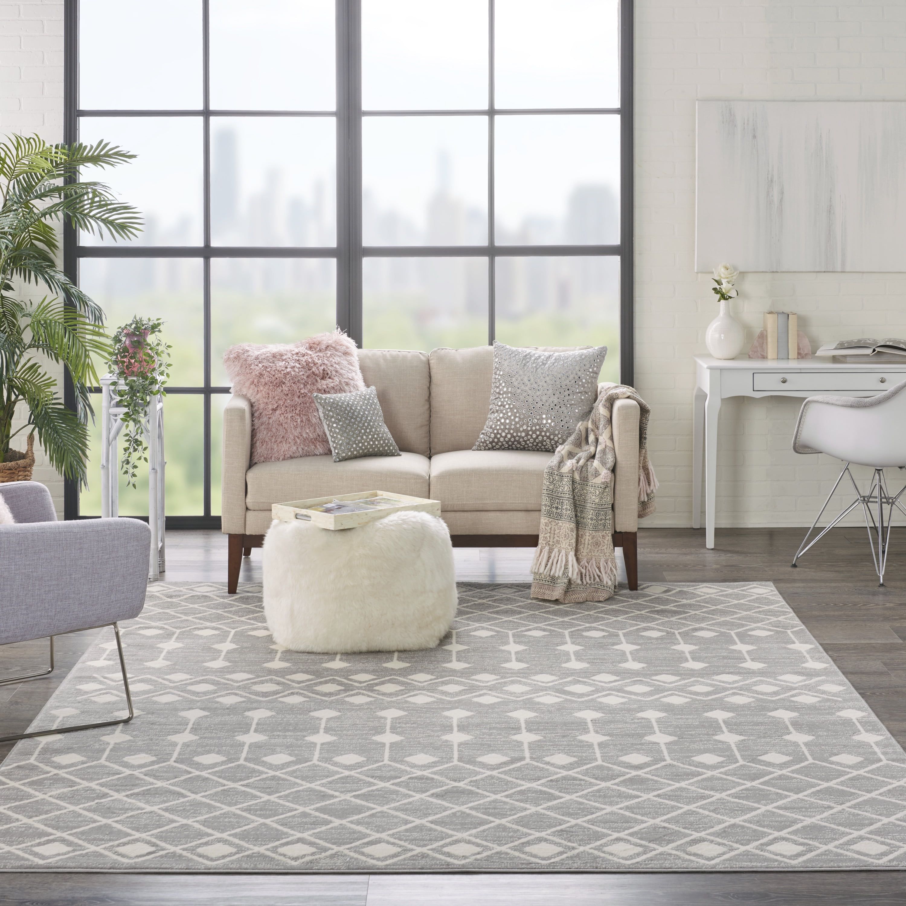 Grafix Gray and Ivory Geometric 8'6" x 12' Area Rug