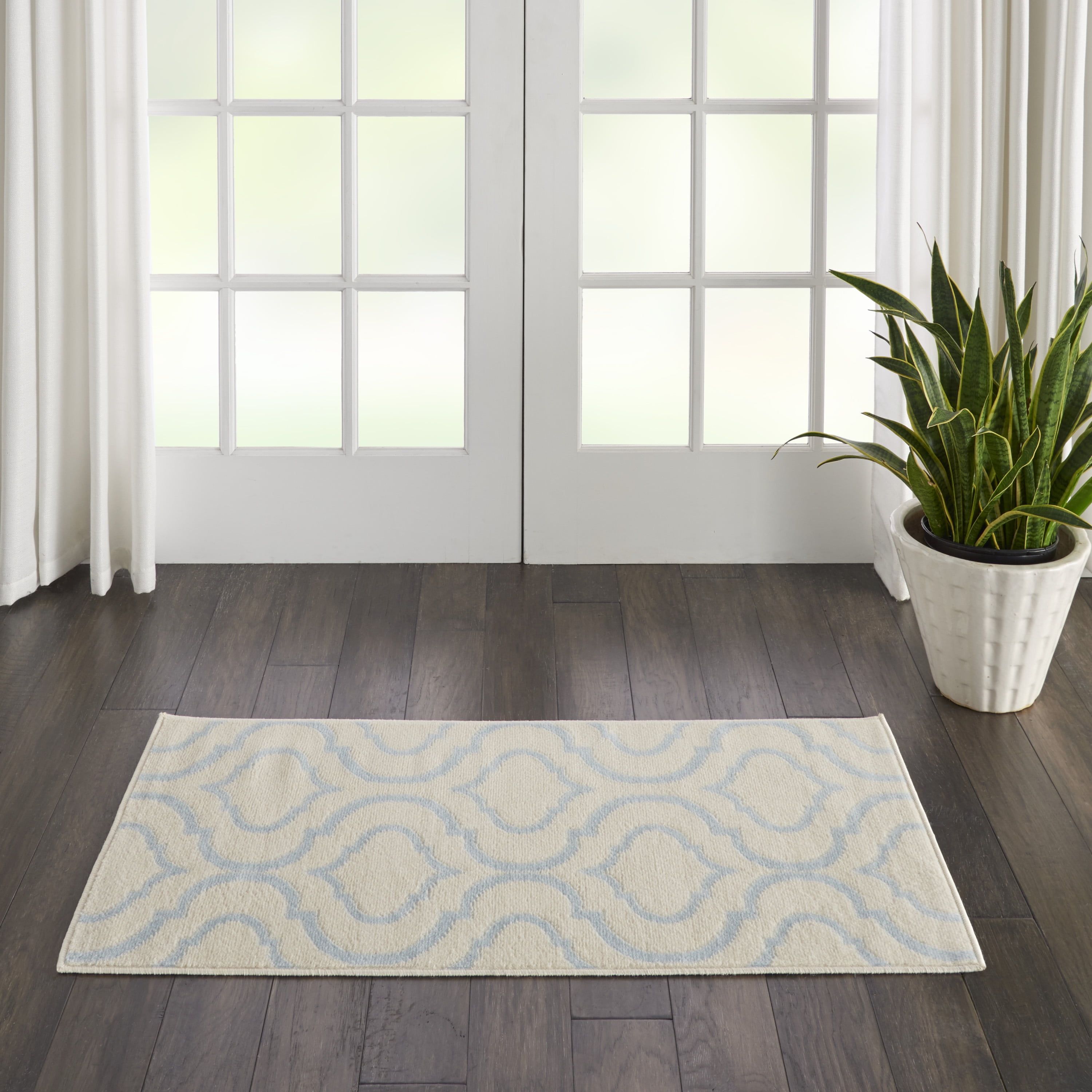 Jubilant Ivory/Blue Lantern Trellis 2' x 4' Synthetic Rug