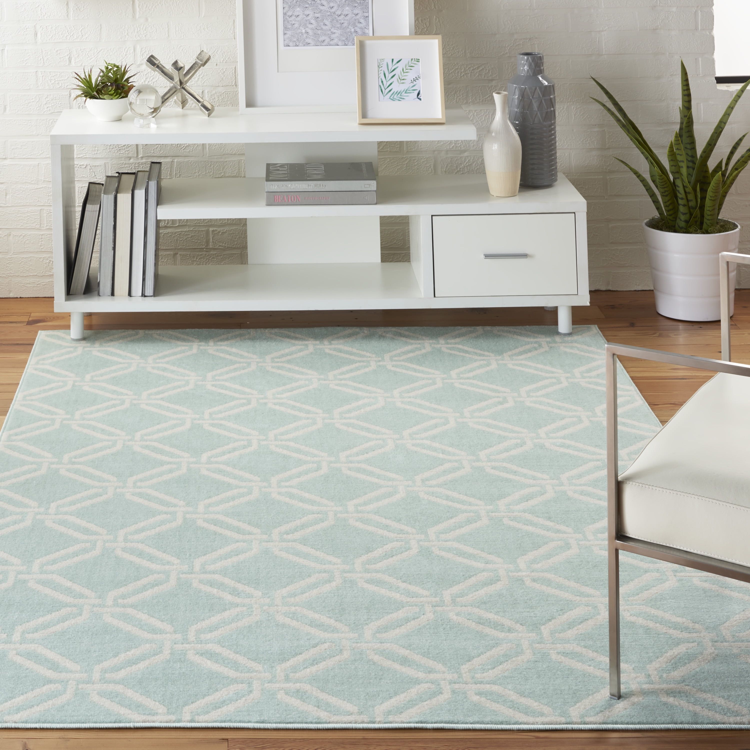 Trellis Charm Green Synthetic 4' x 6' Reversible Area Rug