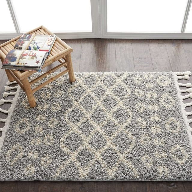 Gray and Beige Hand-Knotted Diamond Shag Rug, 2'2" x 4'