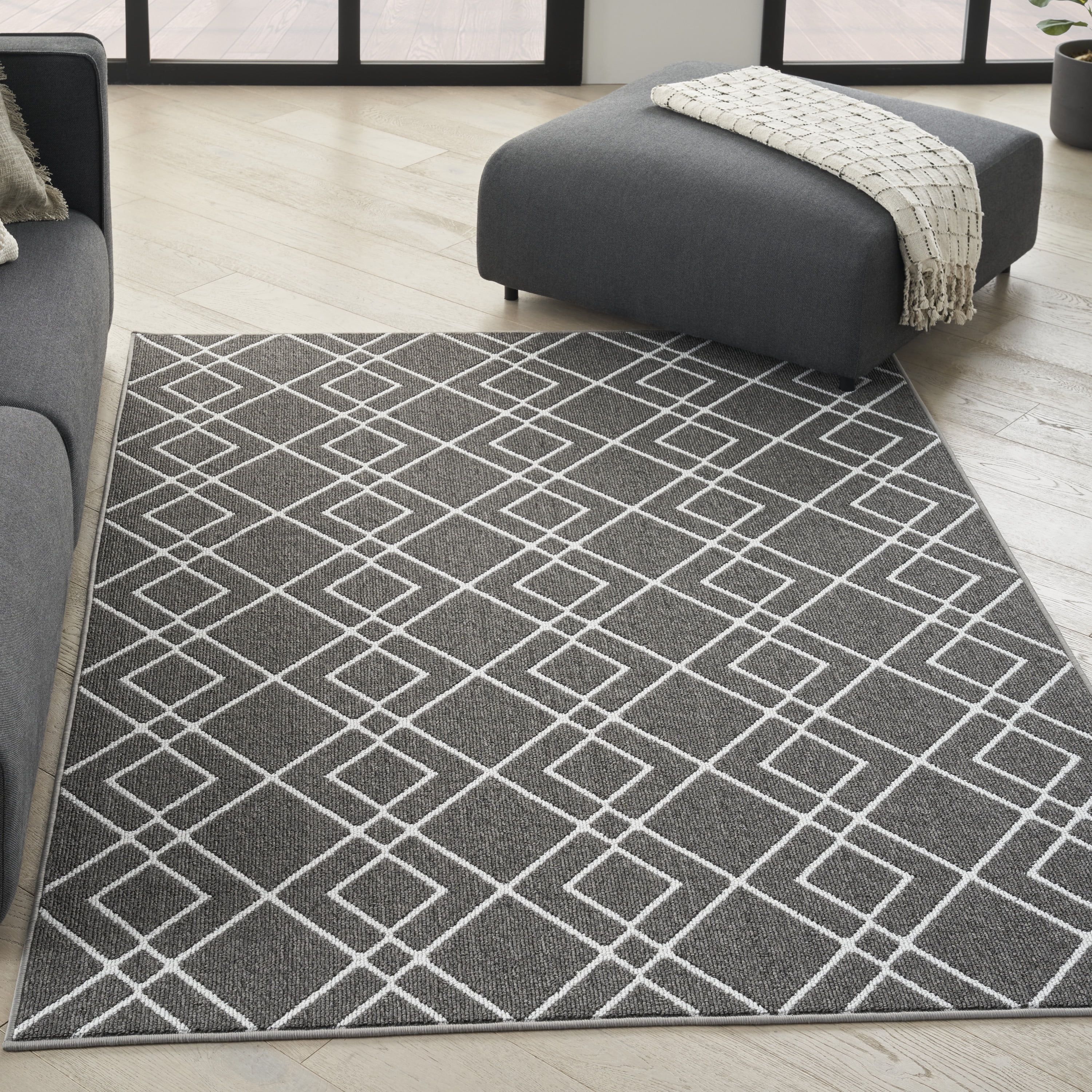 Charcoal Geometric 5' x 7' Easy-Care Synthetic Rug