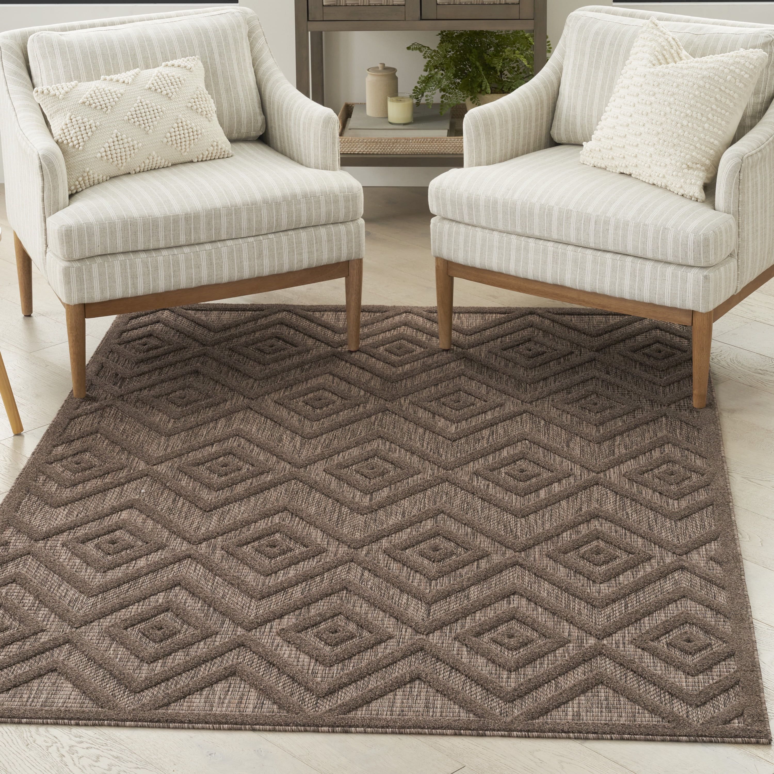 Nourison Brown Diamond Pattern Indoor/Outdoor 5' x 7' Area Rug