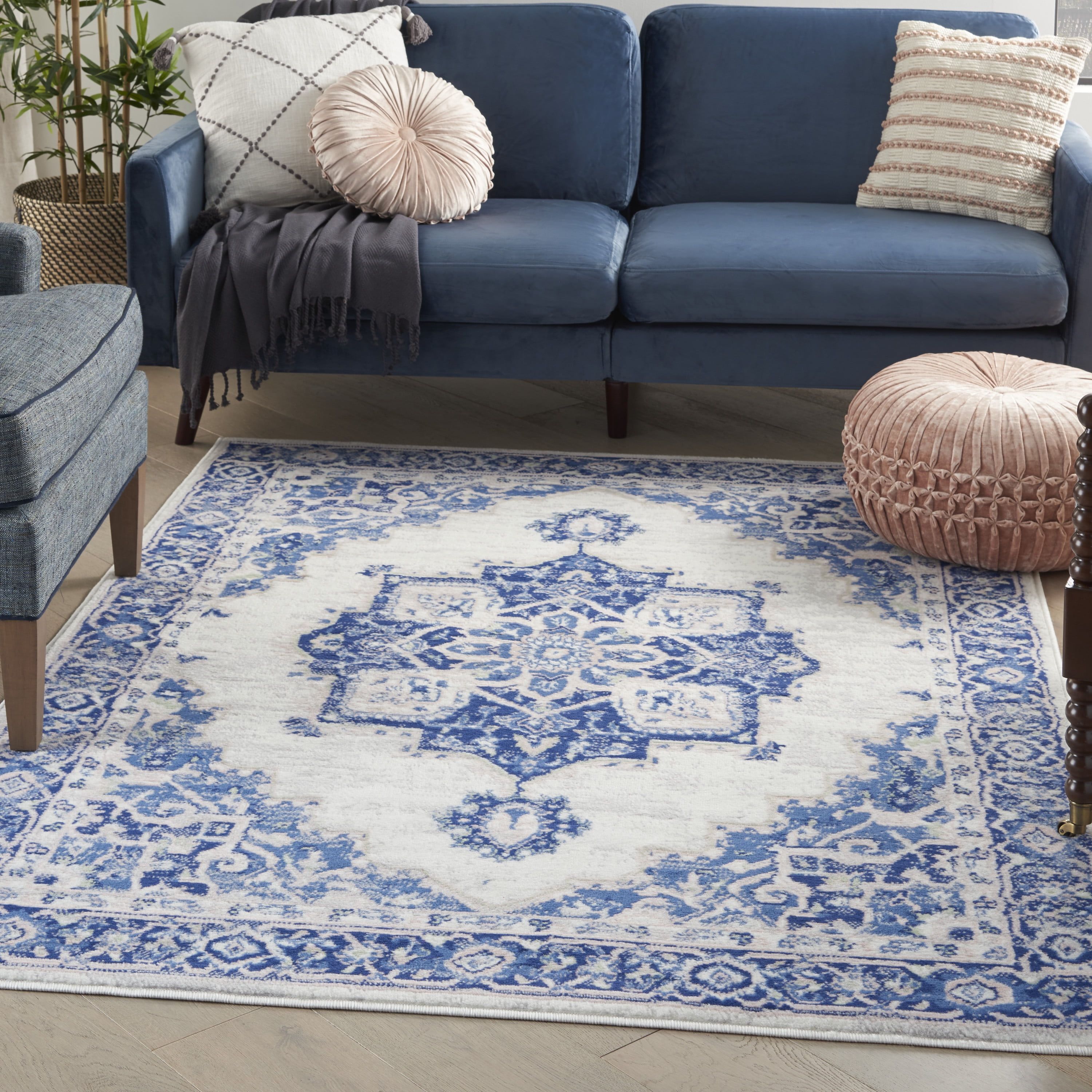 Ivory Blue Floral Boho Chic 5' x 7' Synthetic Area Rug