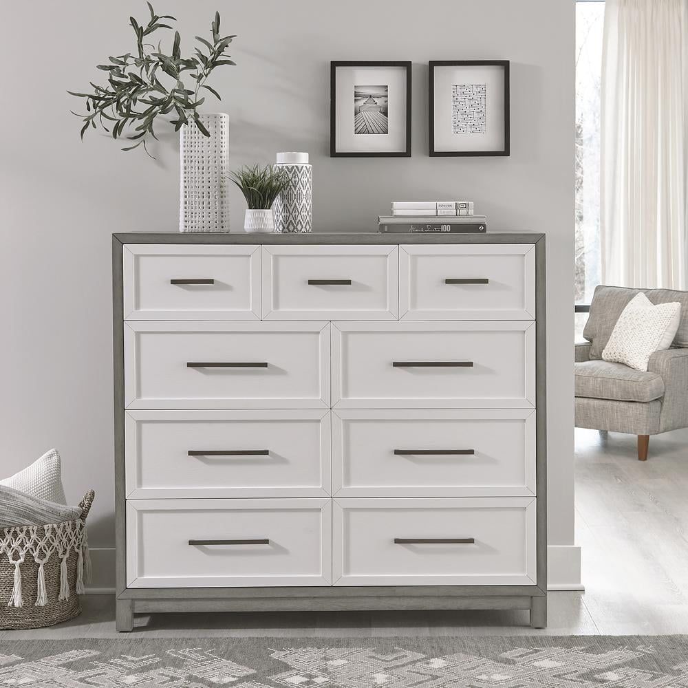 Shell White and Driftwood 9-Drawer Coastal Chesser