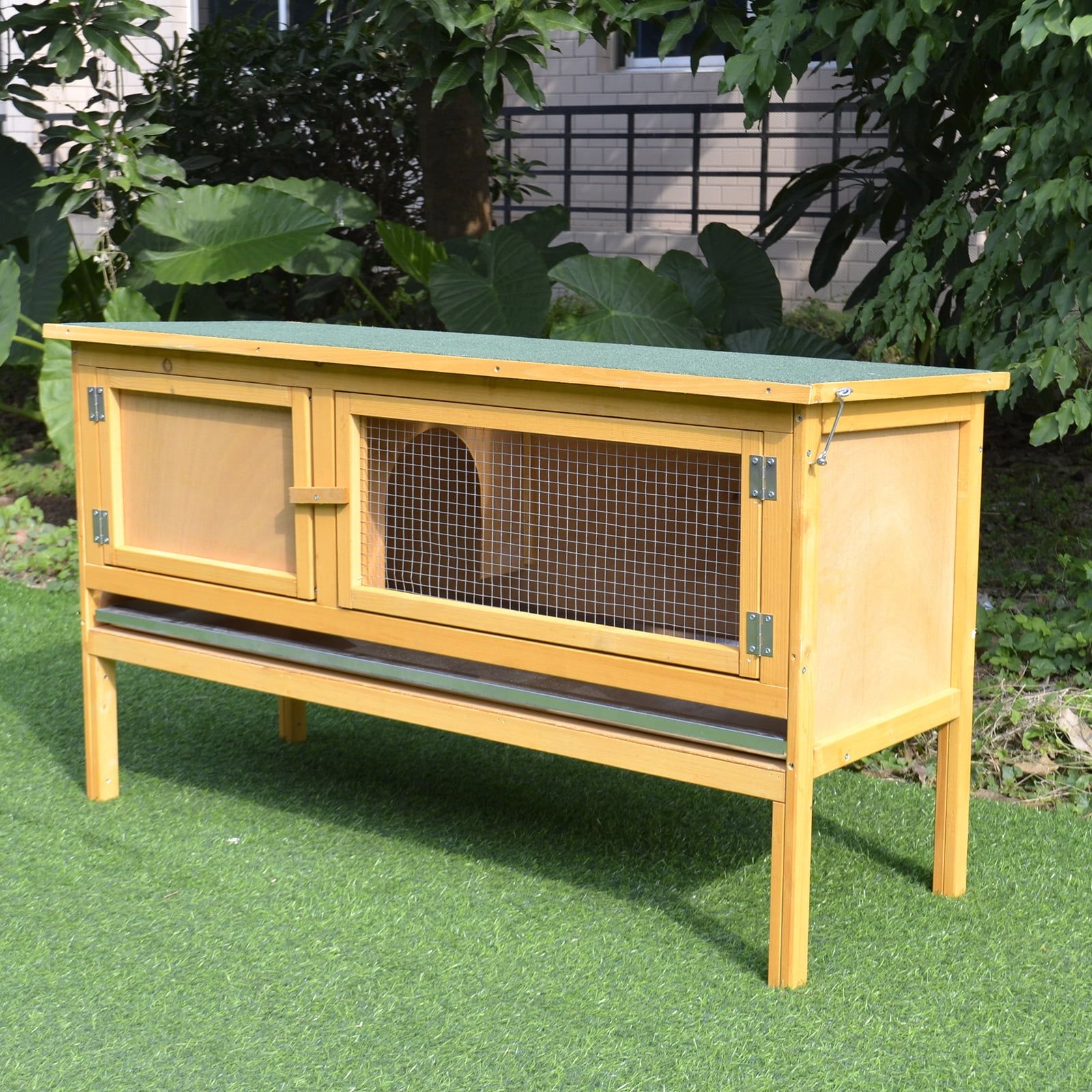 Yellow Fir Wood Outdoor Guinea Pig Hutch with Green Roof