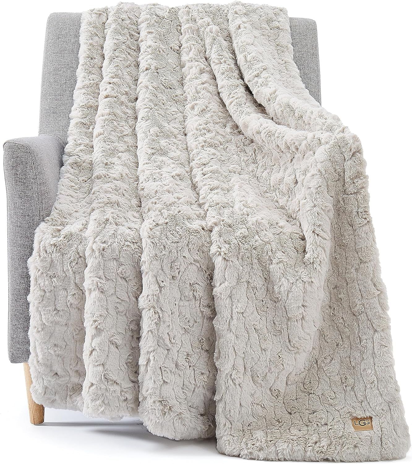 Amanda Reversible Faux Fur Throw Blanket in Stone - 70" x 50"