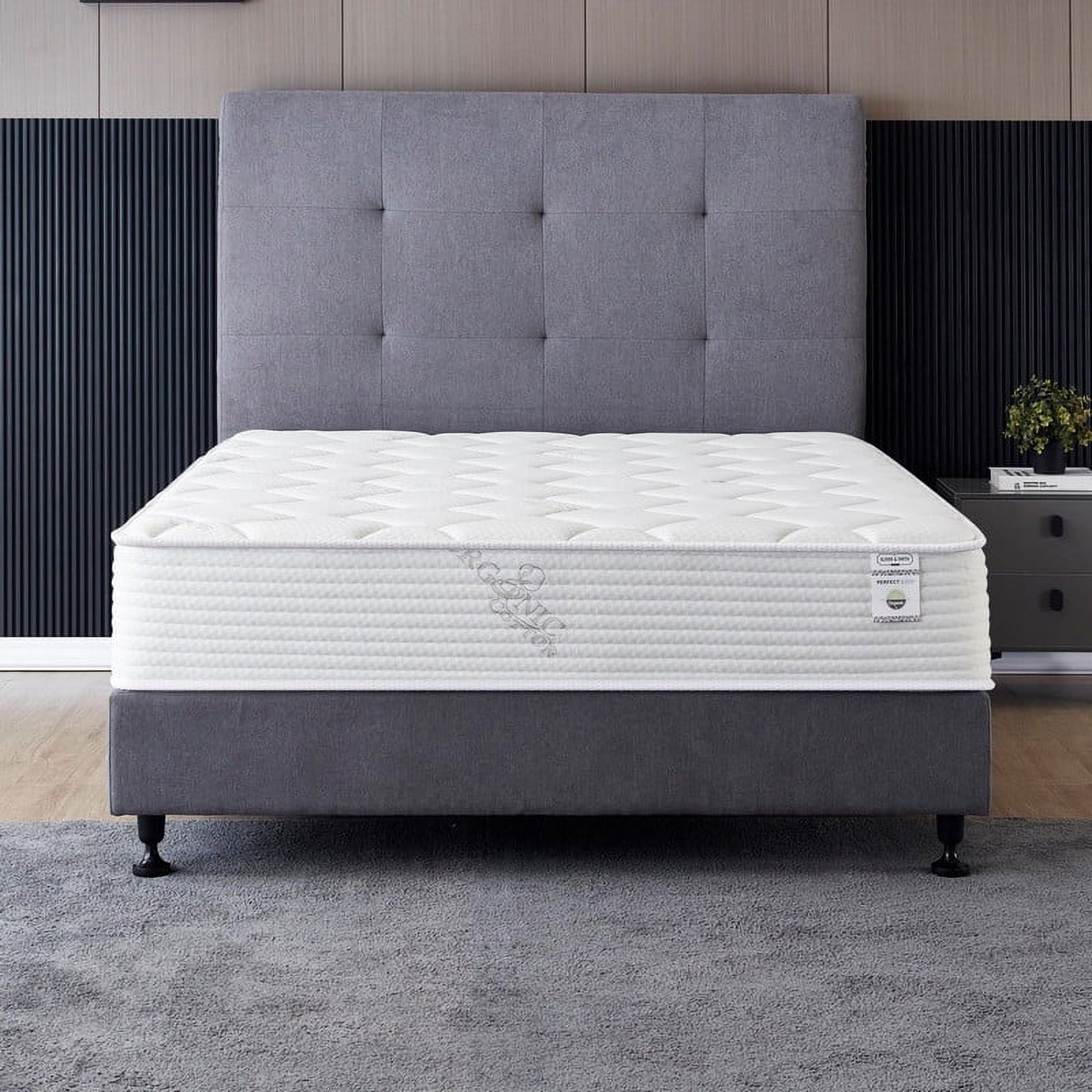 Queen Size Eurotop White Innerspring Mattress with Cooling Foam