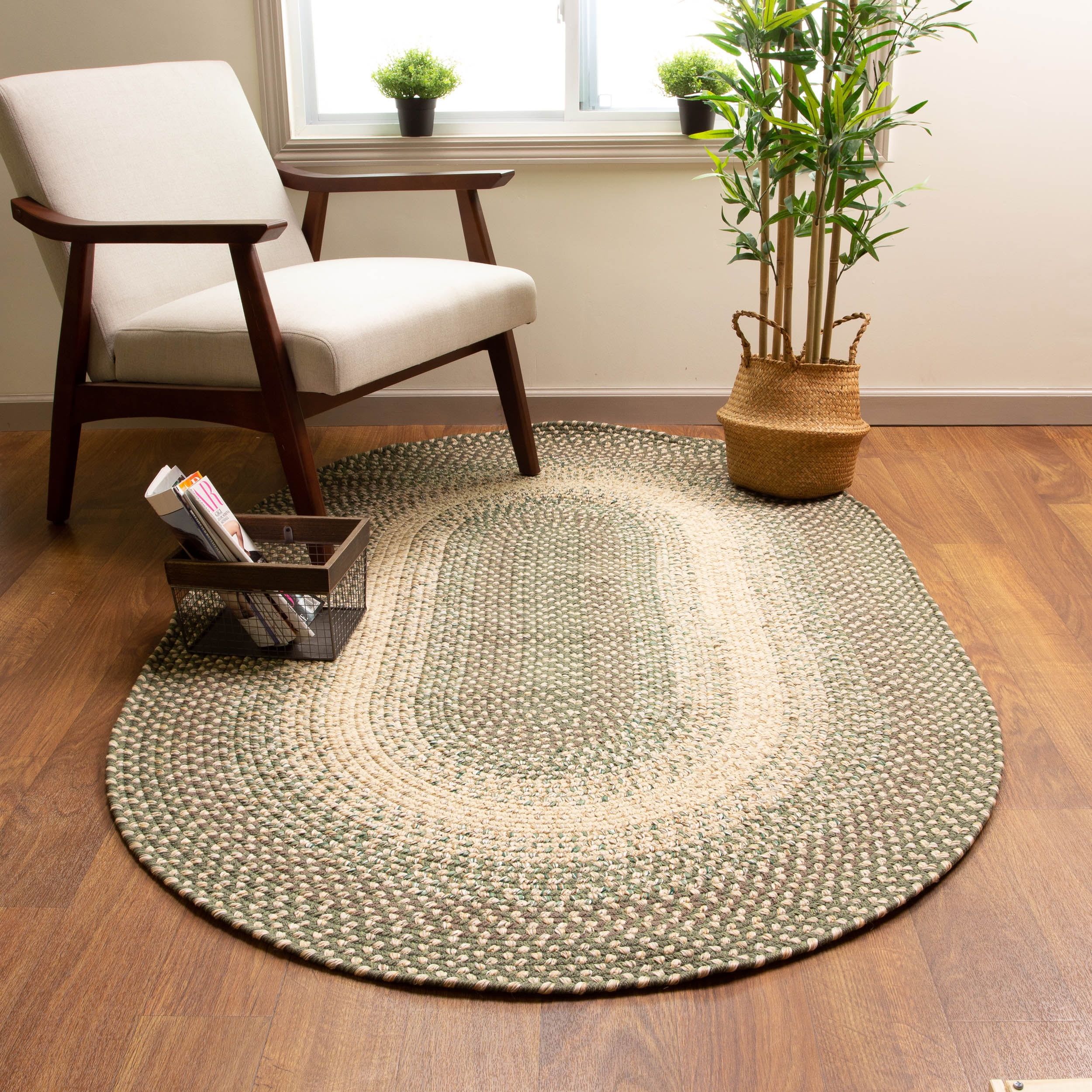 Forest Green and Beige Oval Braided Farmhouse Rug 2' x 3'