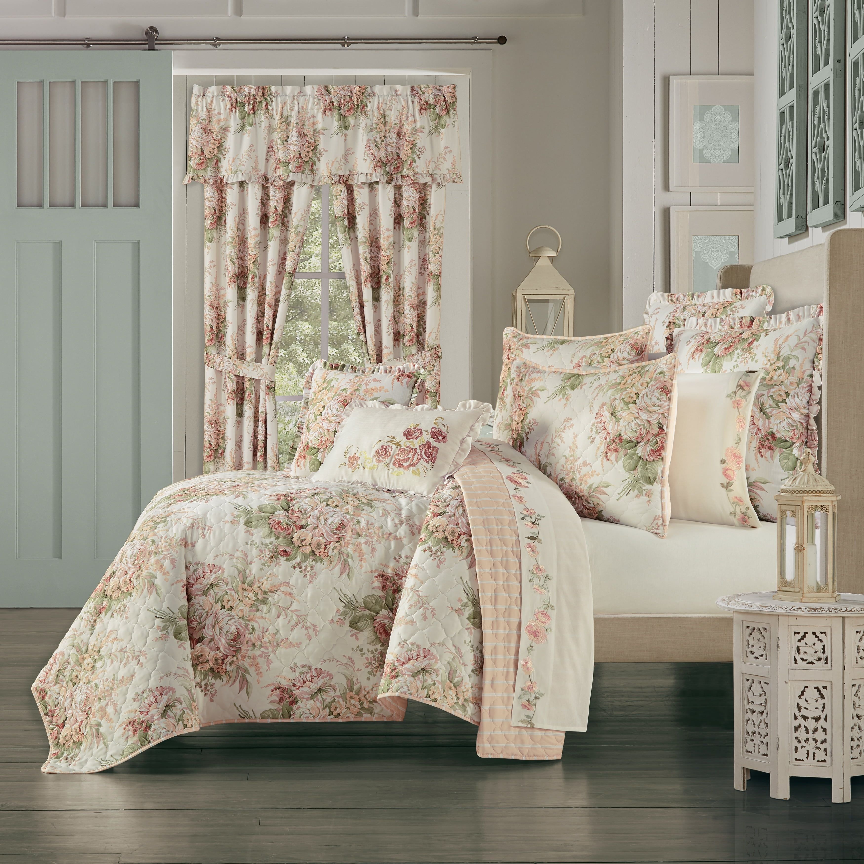 Estelle Coral Bloom Full Microfiber Quilt Set - 3 Piece