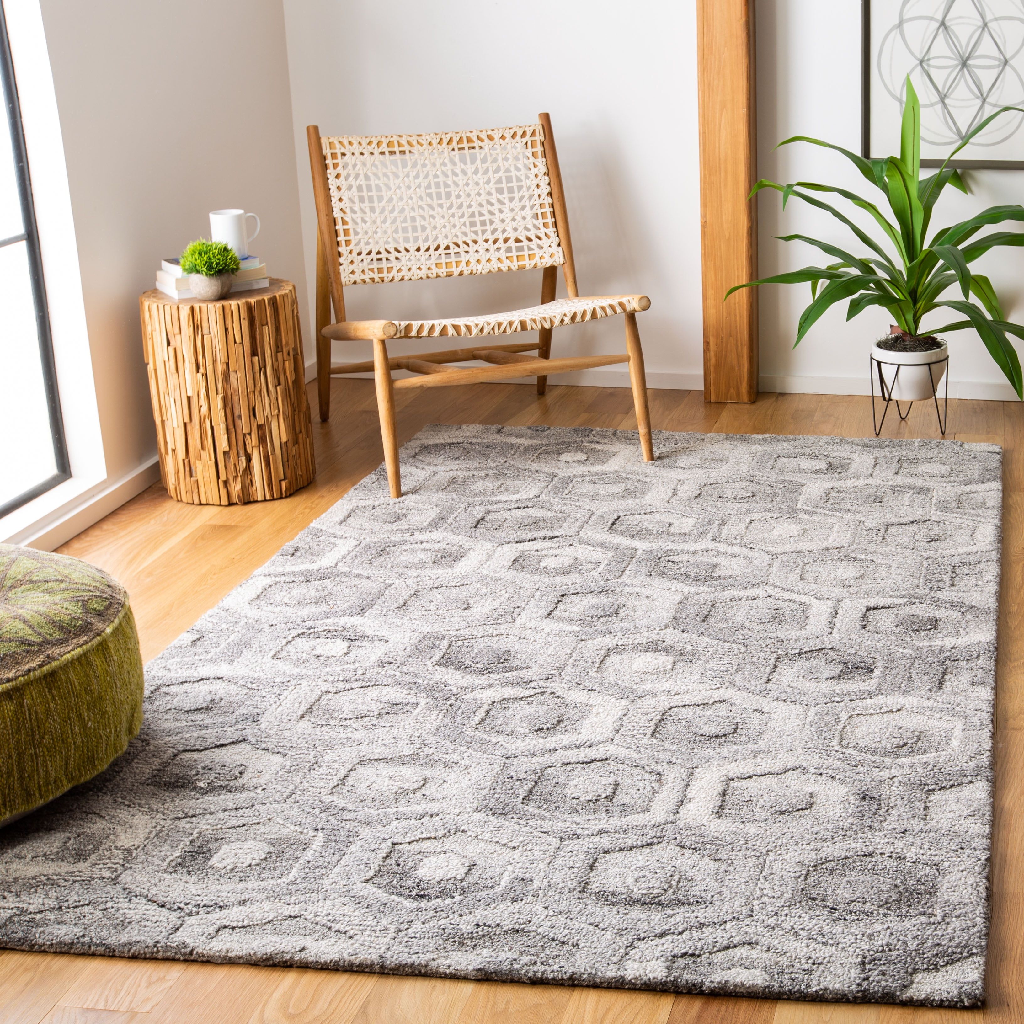 Gray and Beige Abstract Wool 5' x 8' Area Rug