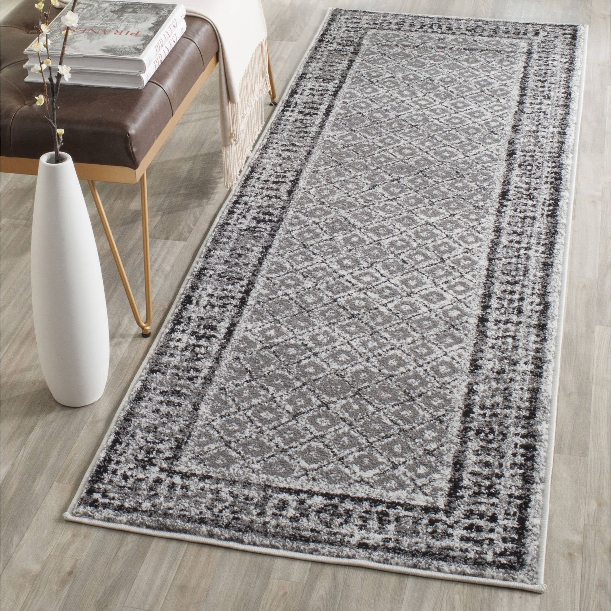 Ivory & Silver Distressed Diamond Lattice Runner Rug, 2'6" x 8'