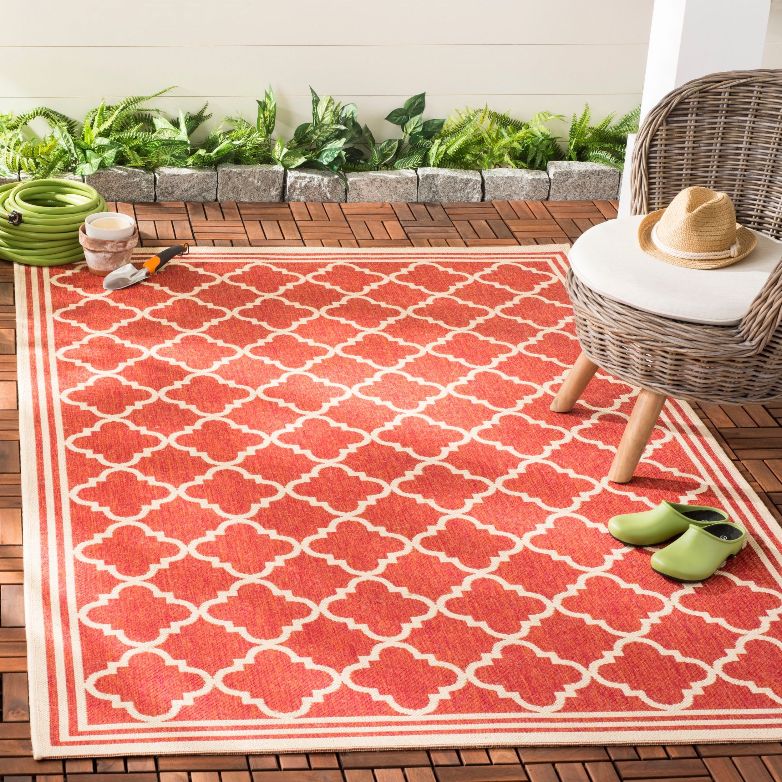 Beachside Bliss Red & Cream Easy-Care Outdoor Area Rug, 8' x 10'