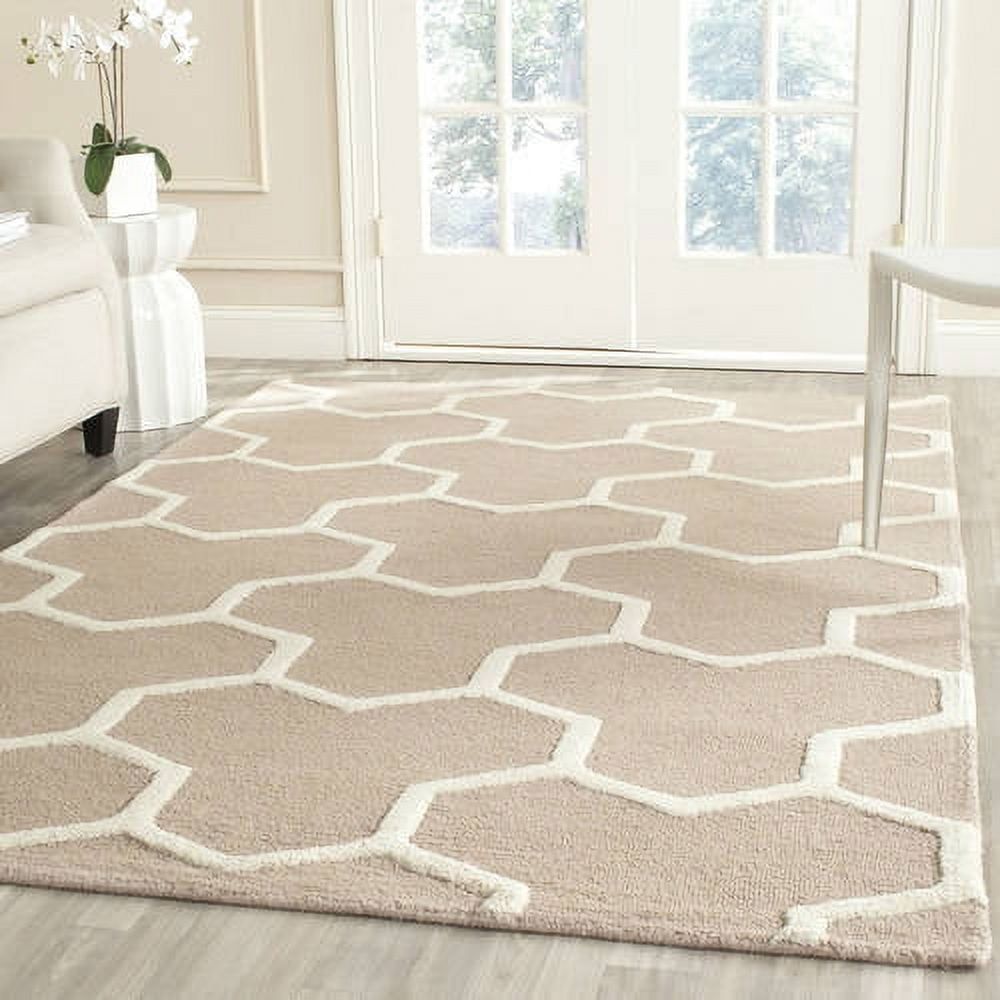 Handmade Cambridge Classic Beige & Ivory Wool Area Rug, 8' x 10'