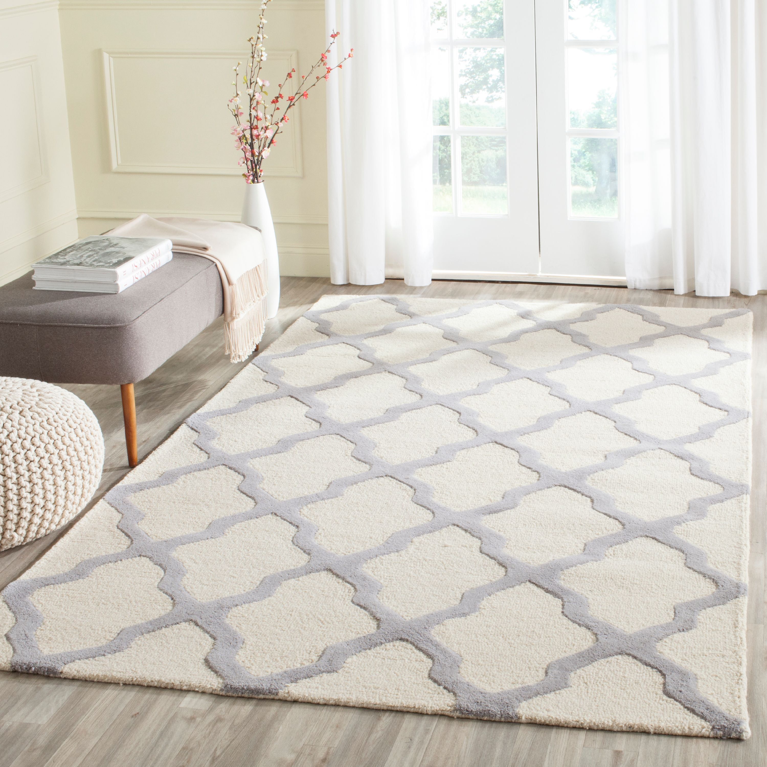 Ivory and Silver Geometric Wool 3' x 5' Area Rug