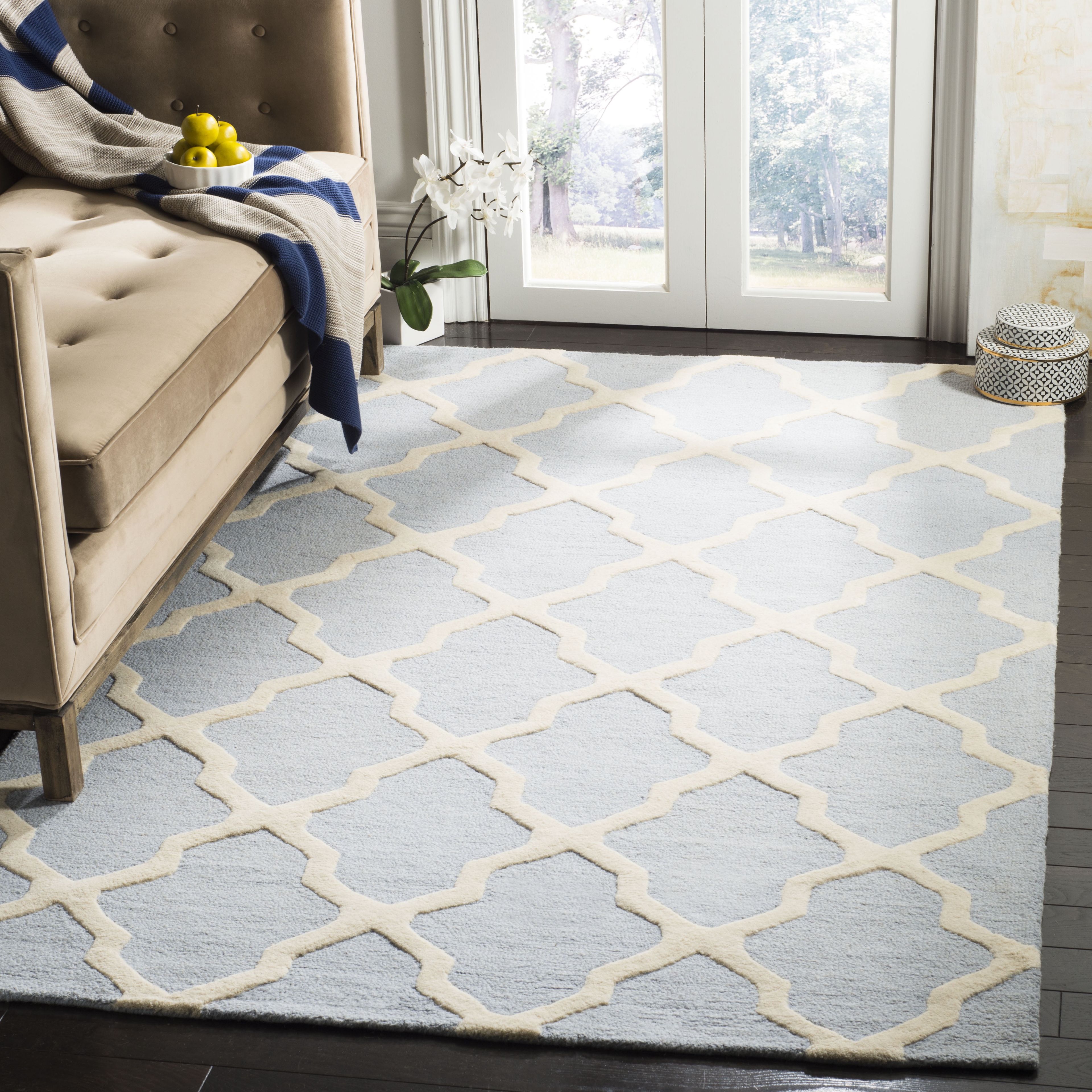 Hand-Tufted Wool Rectangular Rug in Light Blue/Ivory, 10' x 14'