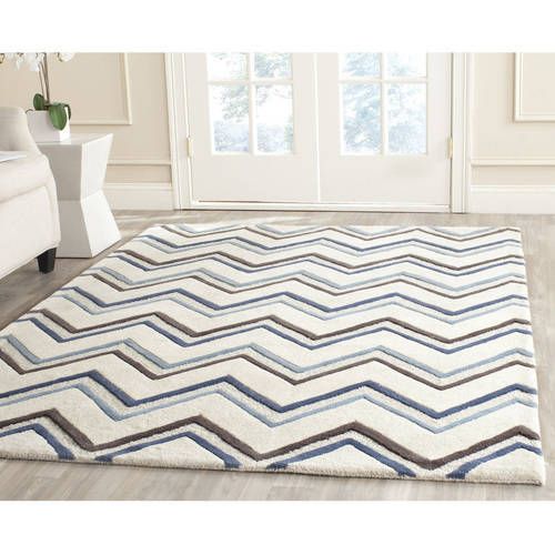 Ivory and Blue Hand-Tufted Wool Area Rug, 5' x 8'