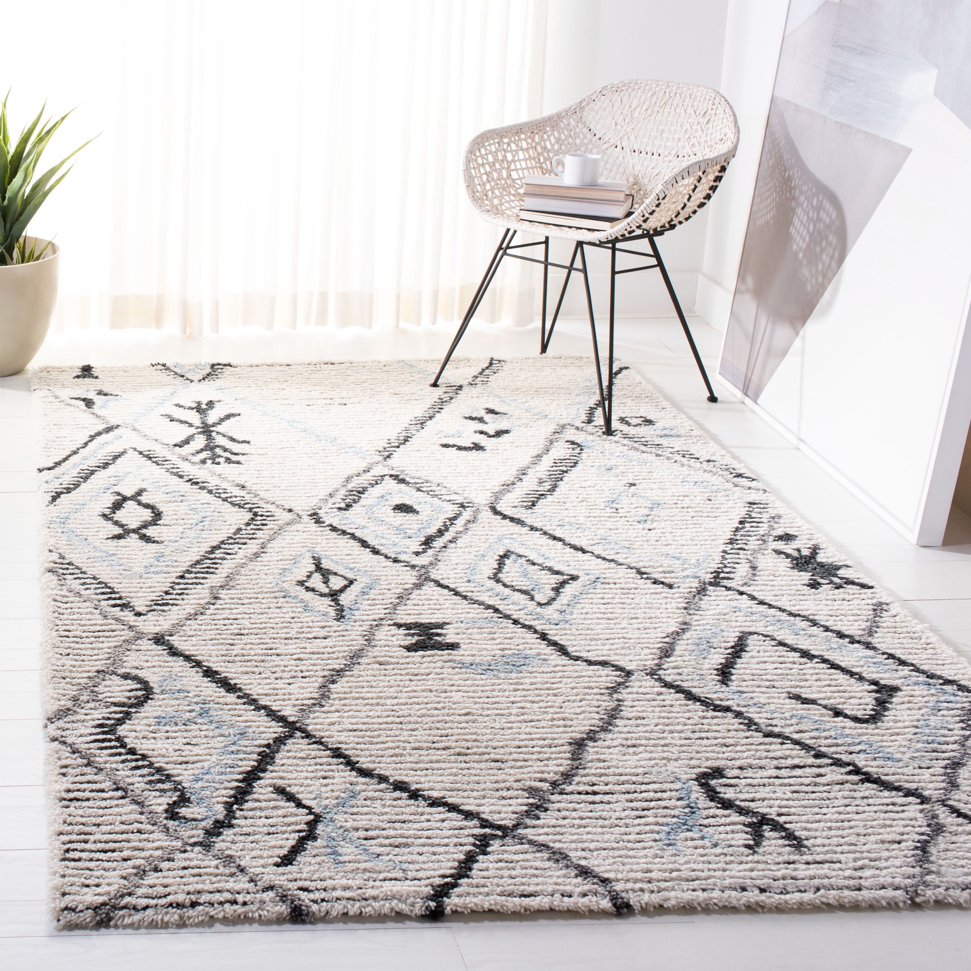 Grey and Ivory Hand-Tufted Wool Shag Rug, 8' x 10'