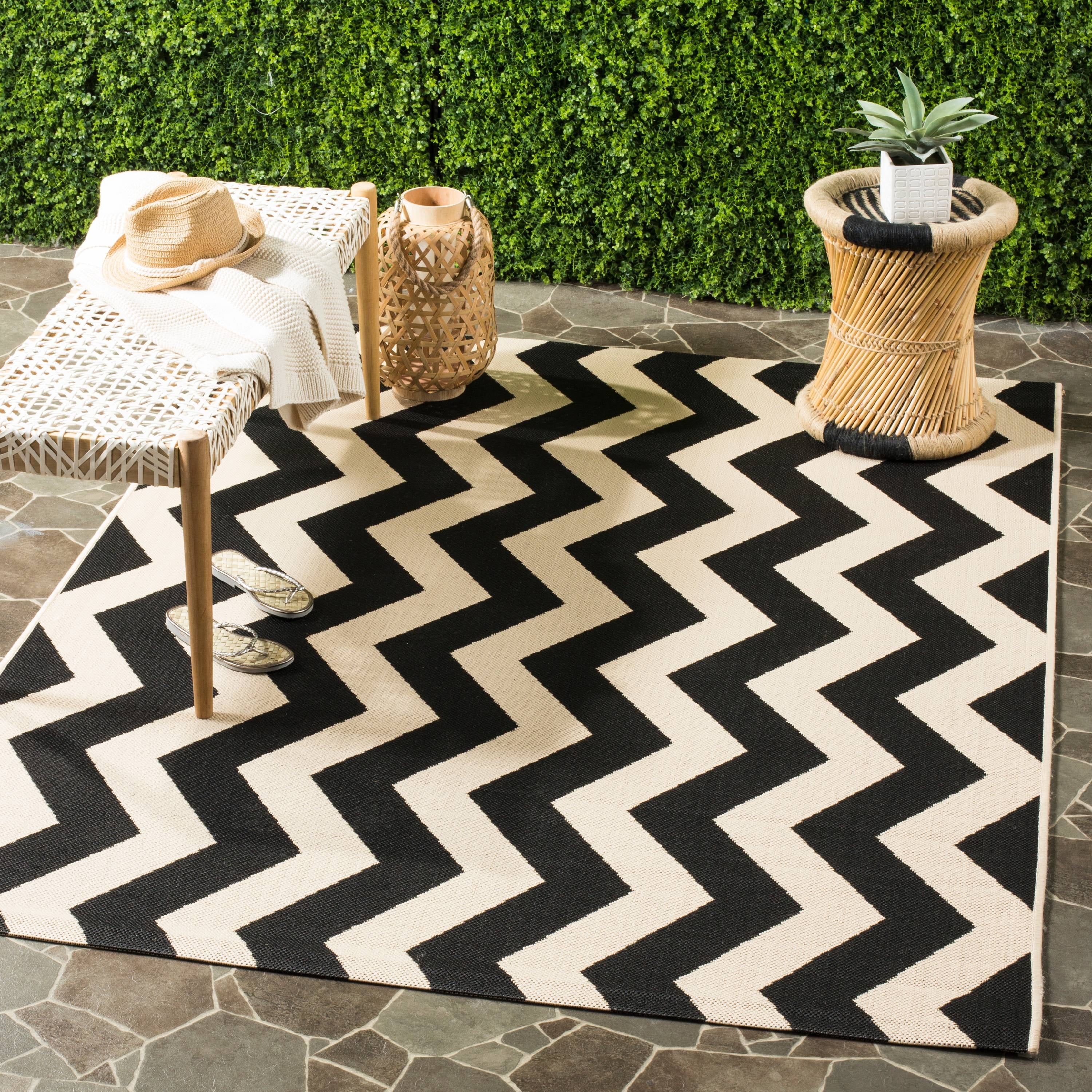 6' x 9' Black and Beige Chevron Outdoor Rug