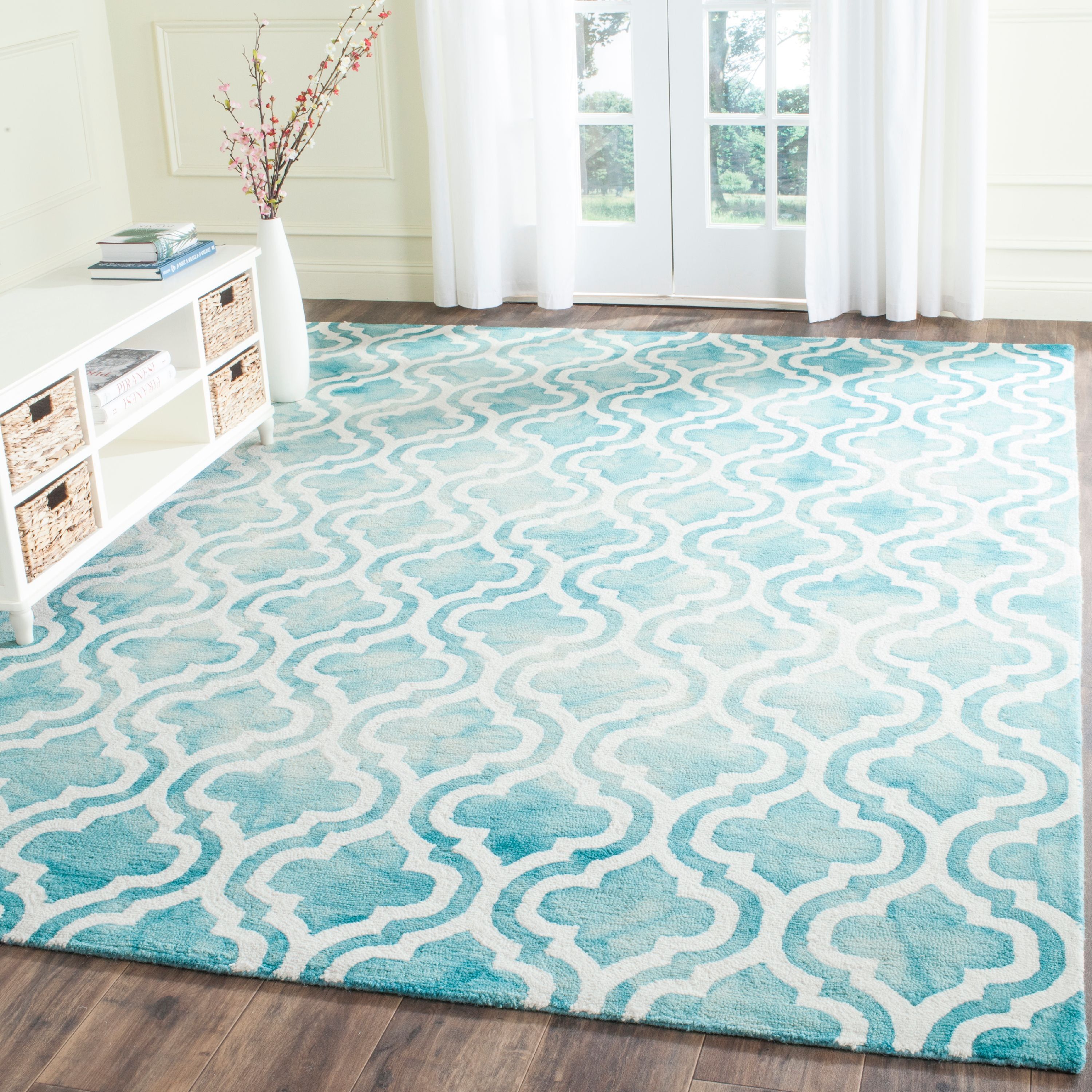Turquoise and Ivory Hand-Tufted Wool 9' x 12' Area Rug