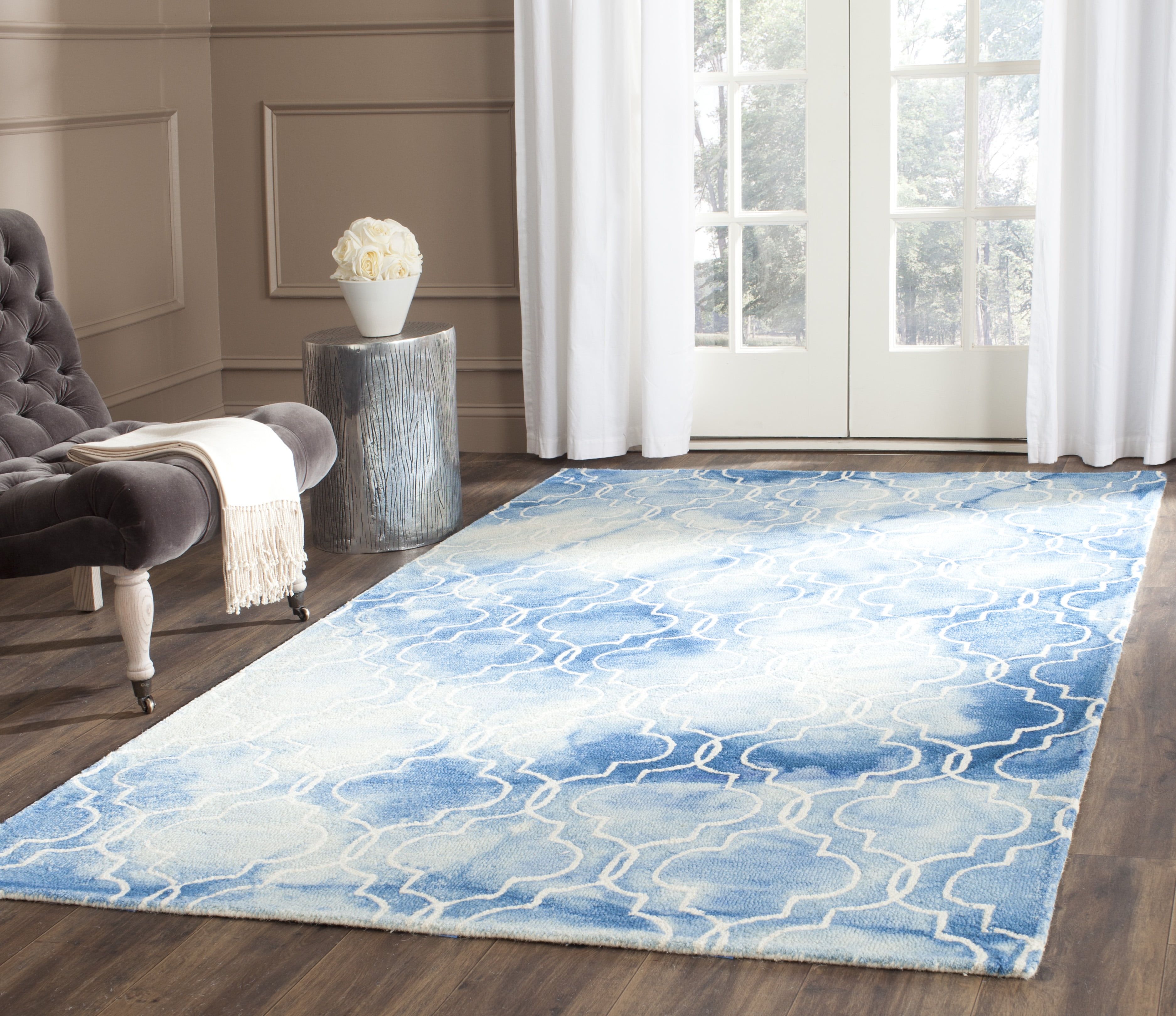 Luxe Blue and Ivory Wool-Blend 9' x 12' Hand-Tufted Area Rug