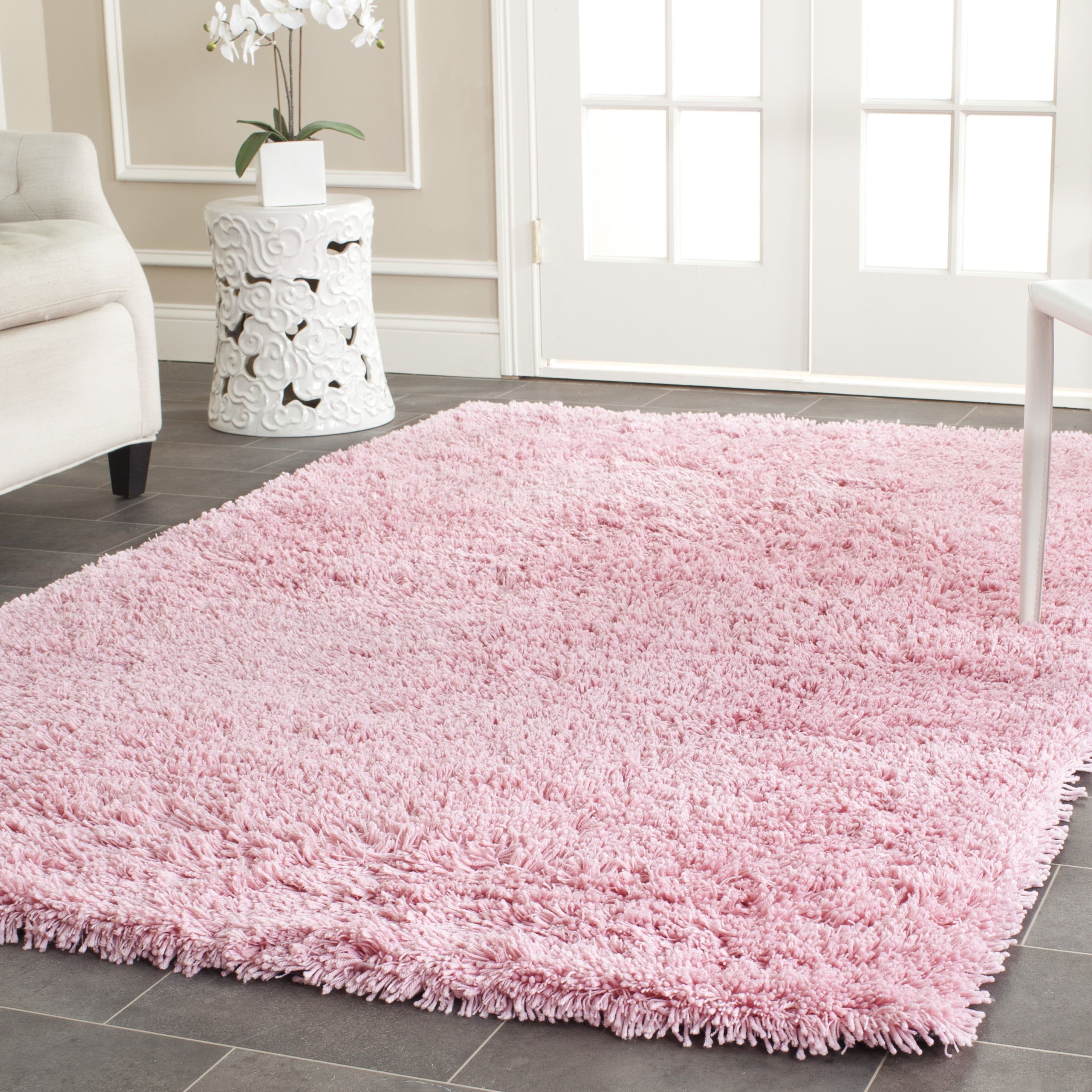 Pink Hand-Tufted Round Shag Rug, 3' x 5'