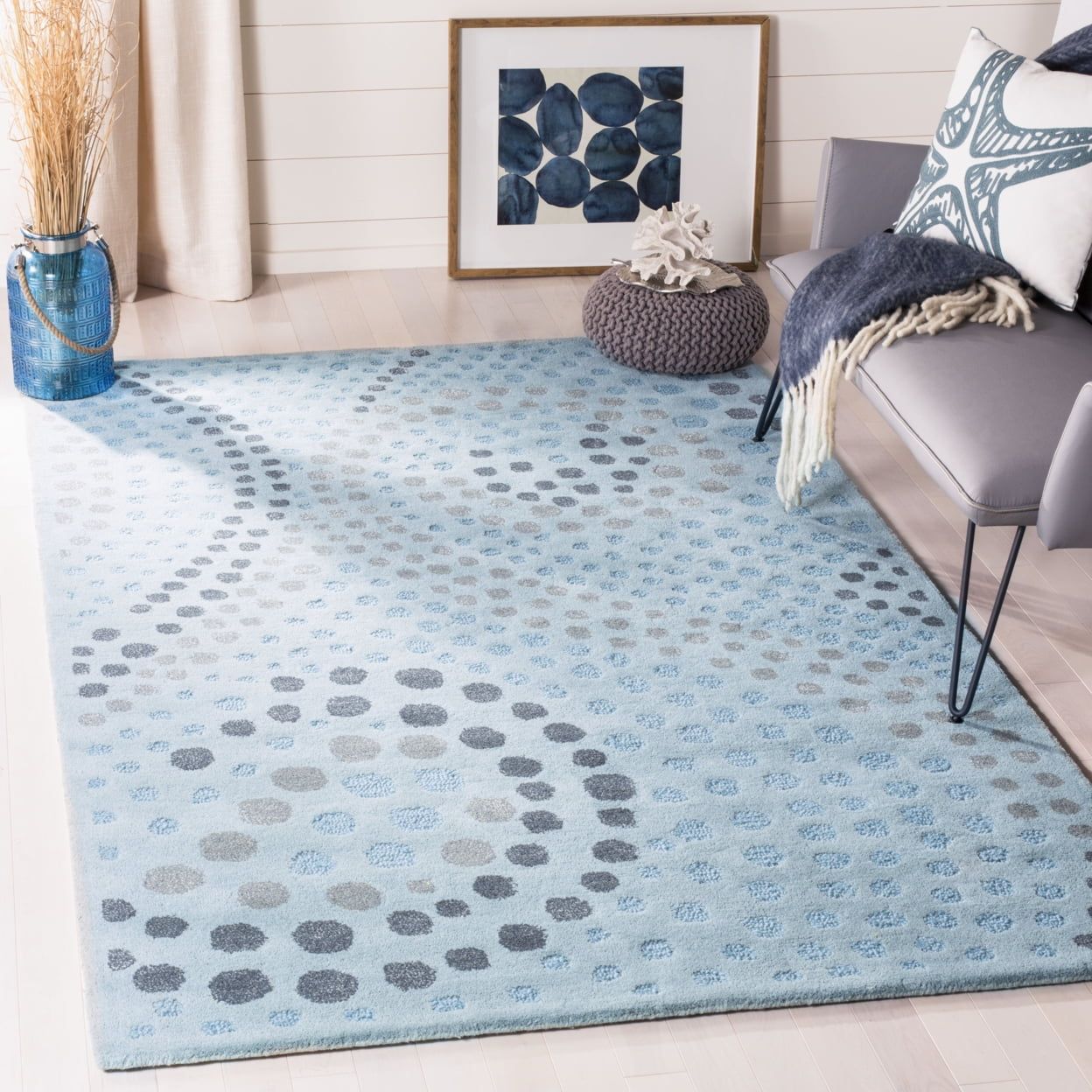 Handmade Blue and Grey Wool Tufted Area Rug, 5' x 8'