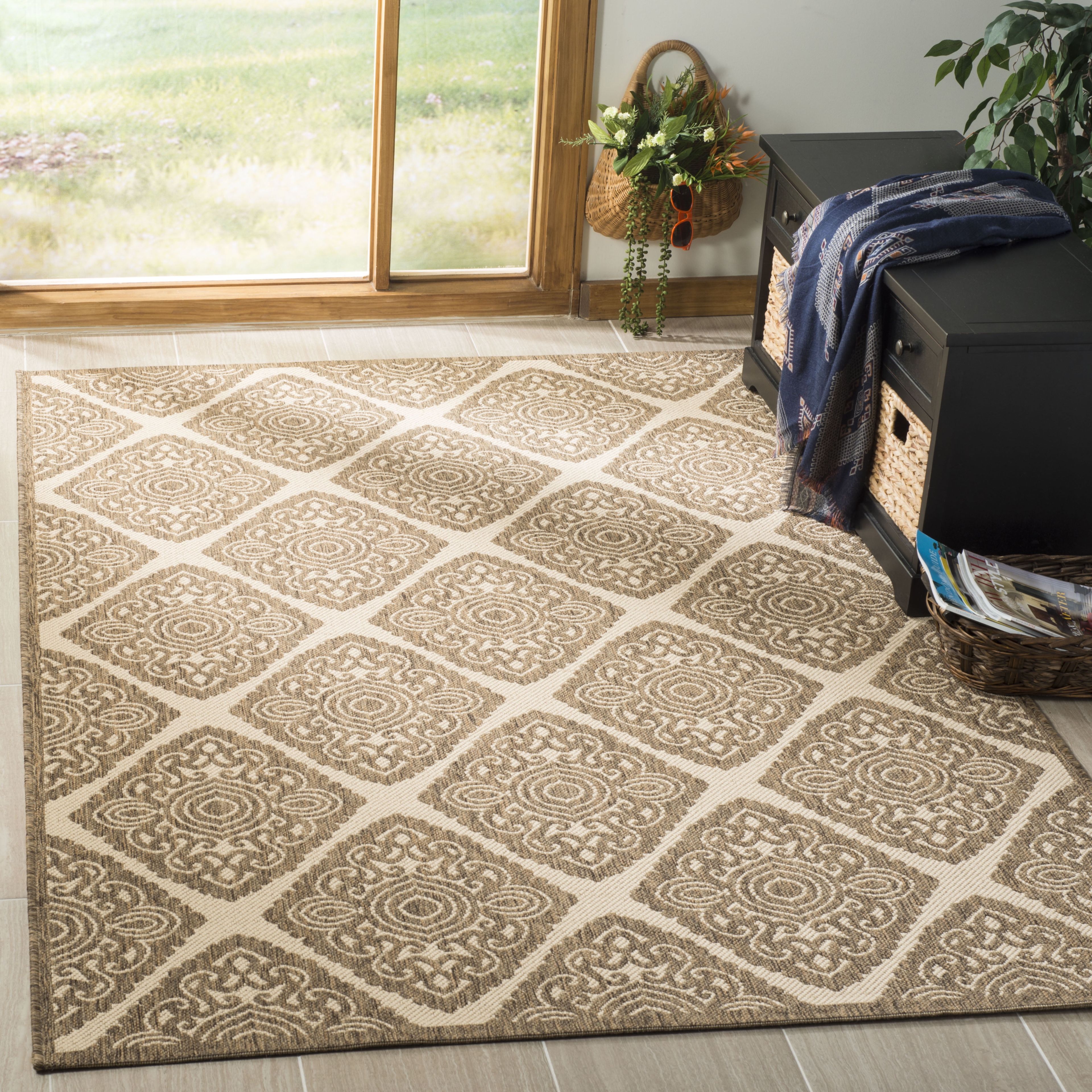 Contemporary Chic Cream/Beige Geometric Area Rug, 4' x 6'