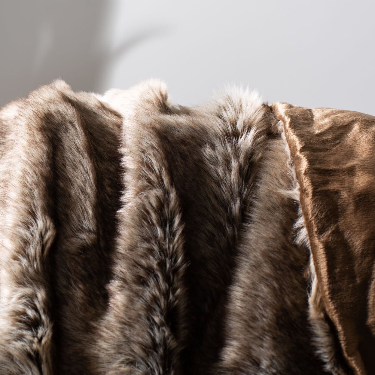 Beige Faux Fur Reversible Throw Blanket, 50" x 60"