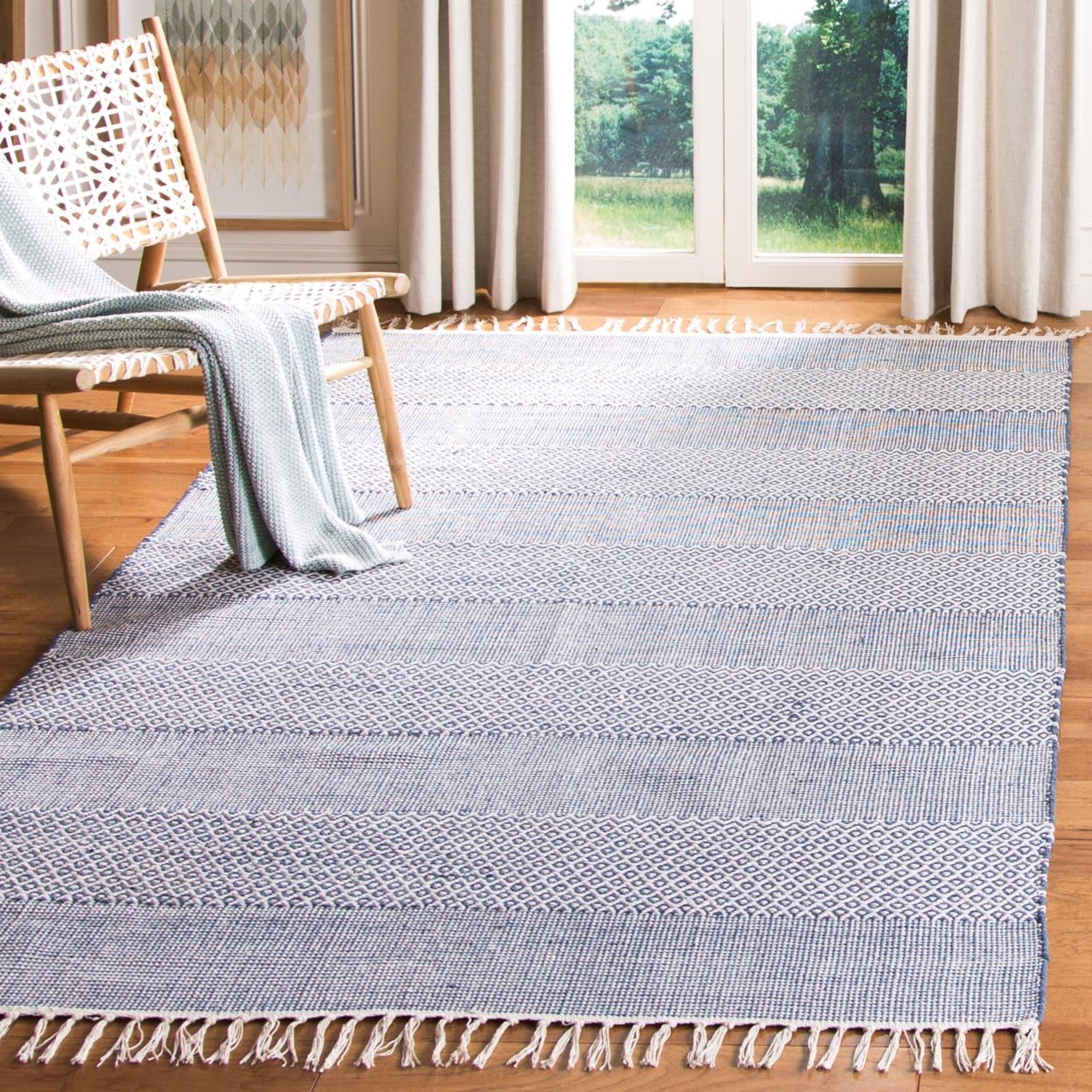 Off-White and Navy 9' x 12' Flat Woven Wool Cotton Area Rug