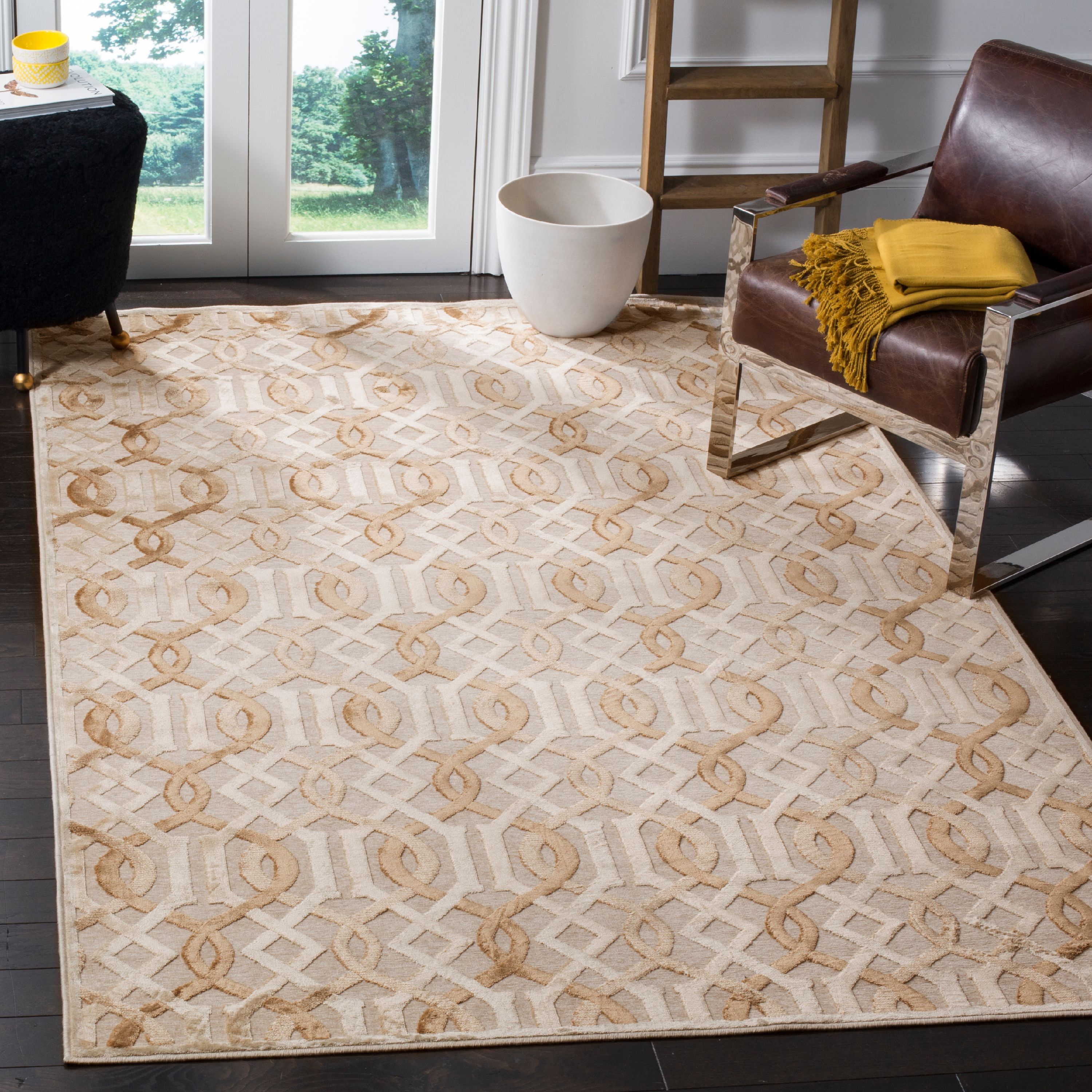 SAFAVIEH Paradise Luana Geometric Swirls Area Rug, Cream, 4' x 5'3"