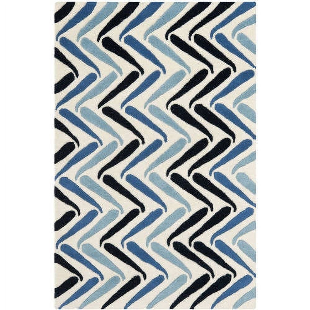 Handmade Blue and Ivory Wool Chevron Area Rug 2'6" x 4'