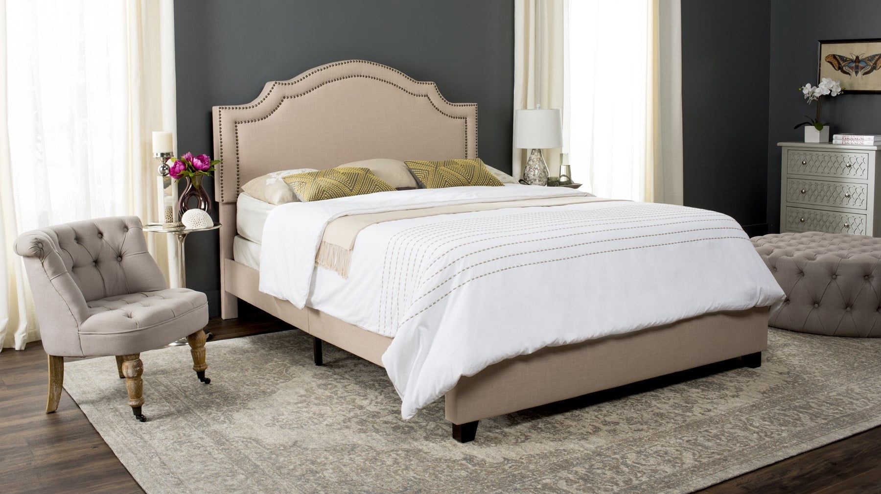 Full Beige Linen Upholstered Platform Bed with Nailhead Trim