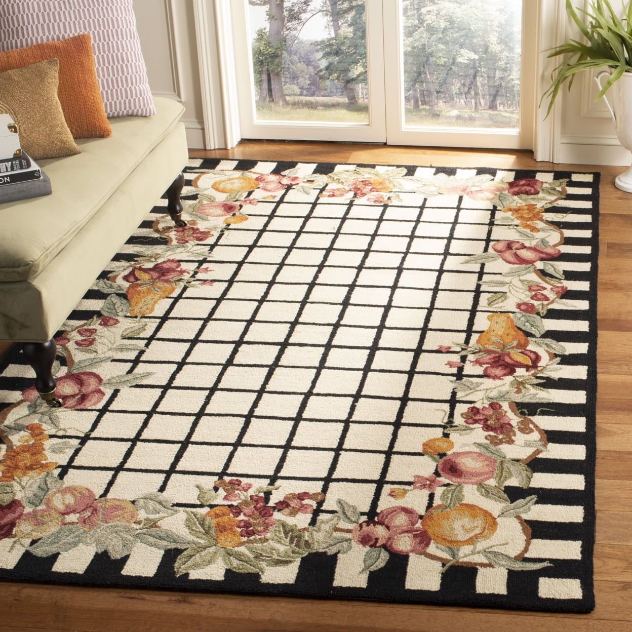 Handmade Rectangular Black Wool Floral Area Rug