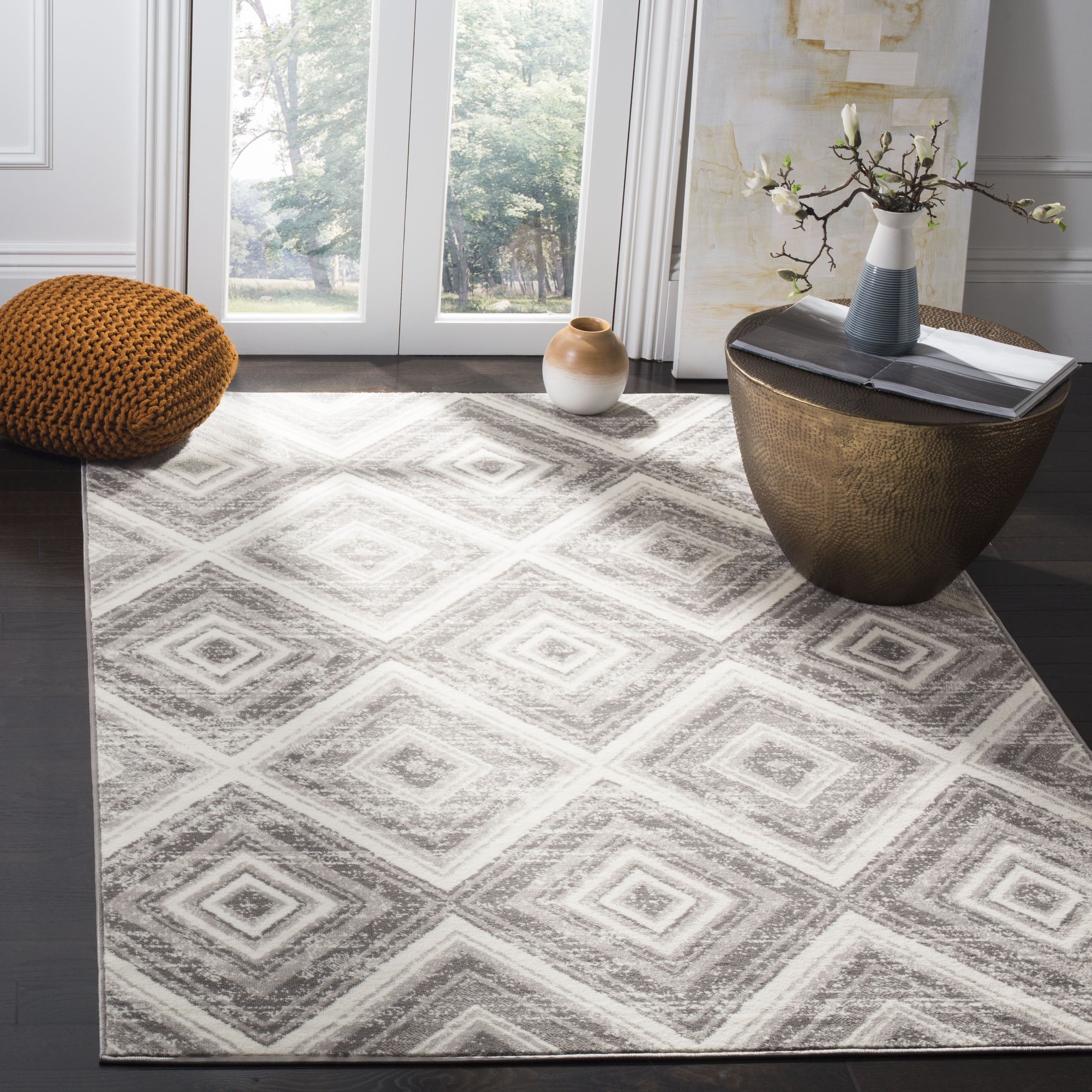 Grey and Ivory Medallion Rectangular Reversible Synthetic Rug, 10' x 14'