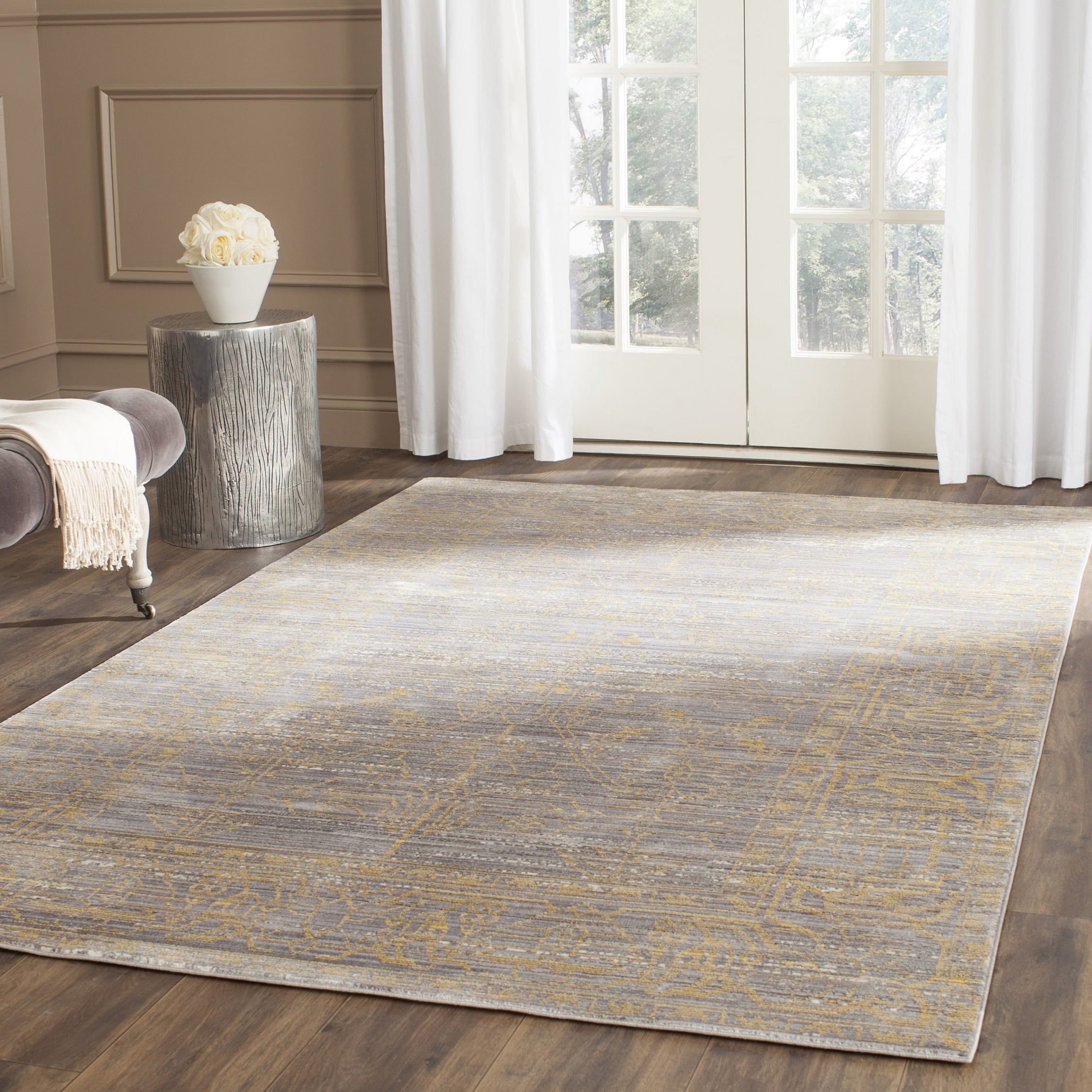 Rhys 3' x 5' Gray and Gold Synthetic Reversible Area Rug