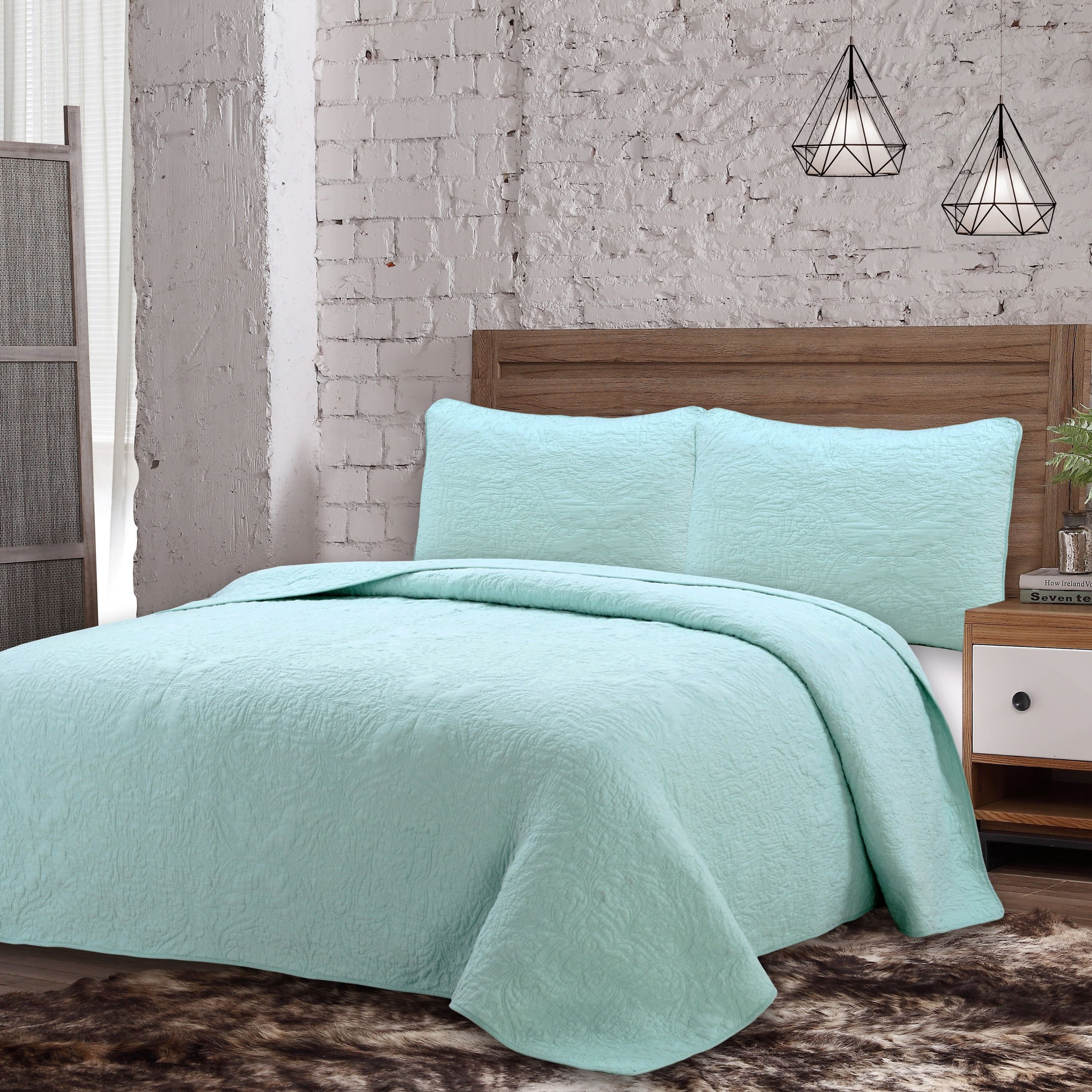 Seafoam Twin Cotton Reversible Quilt Set