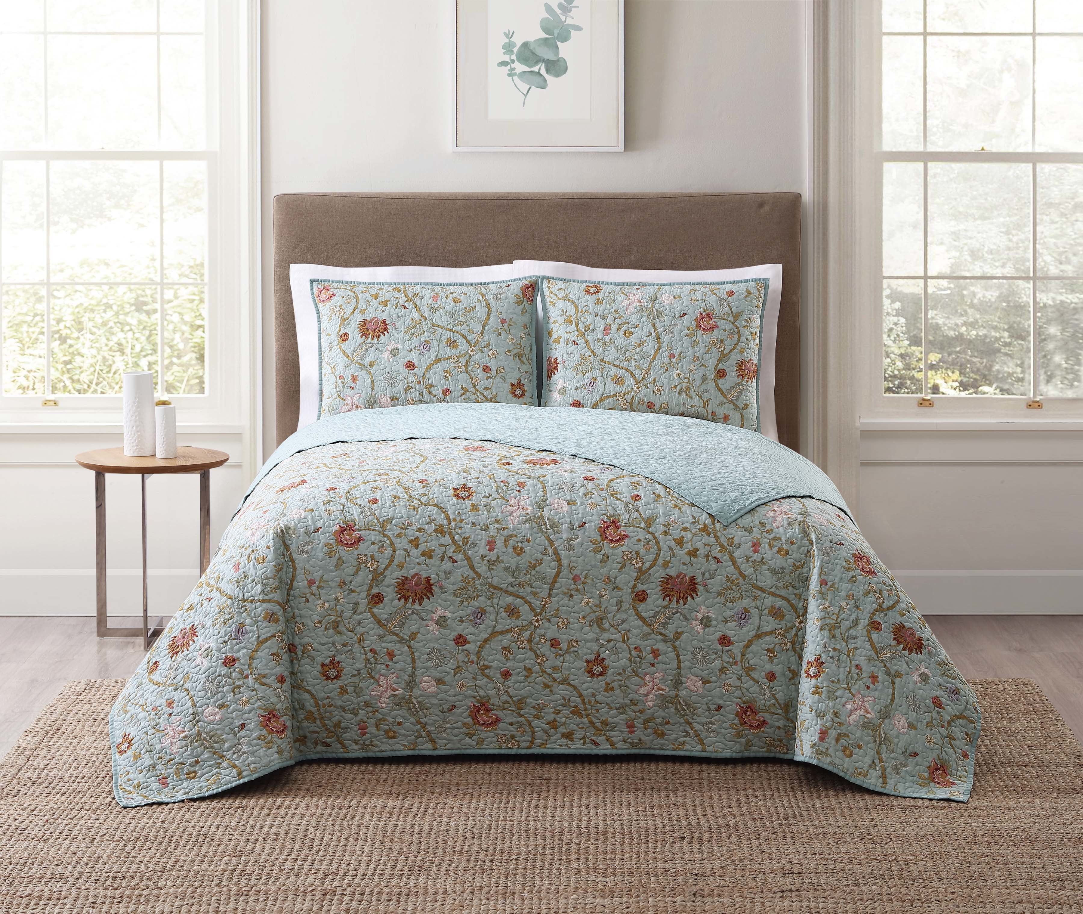 Blue Floral Scroll Cotton Full/Queen Reversible Quilt Set