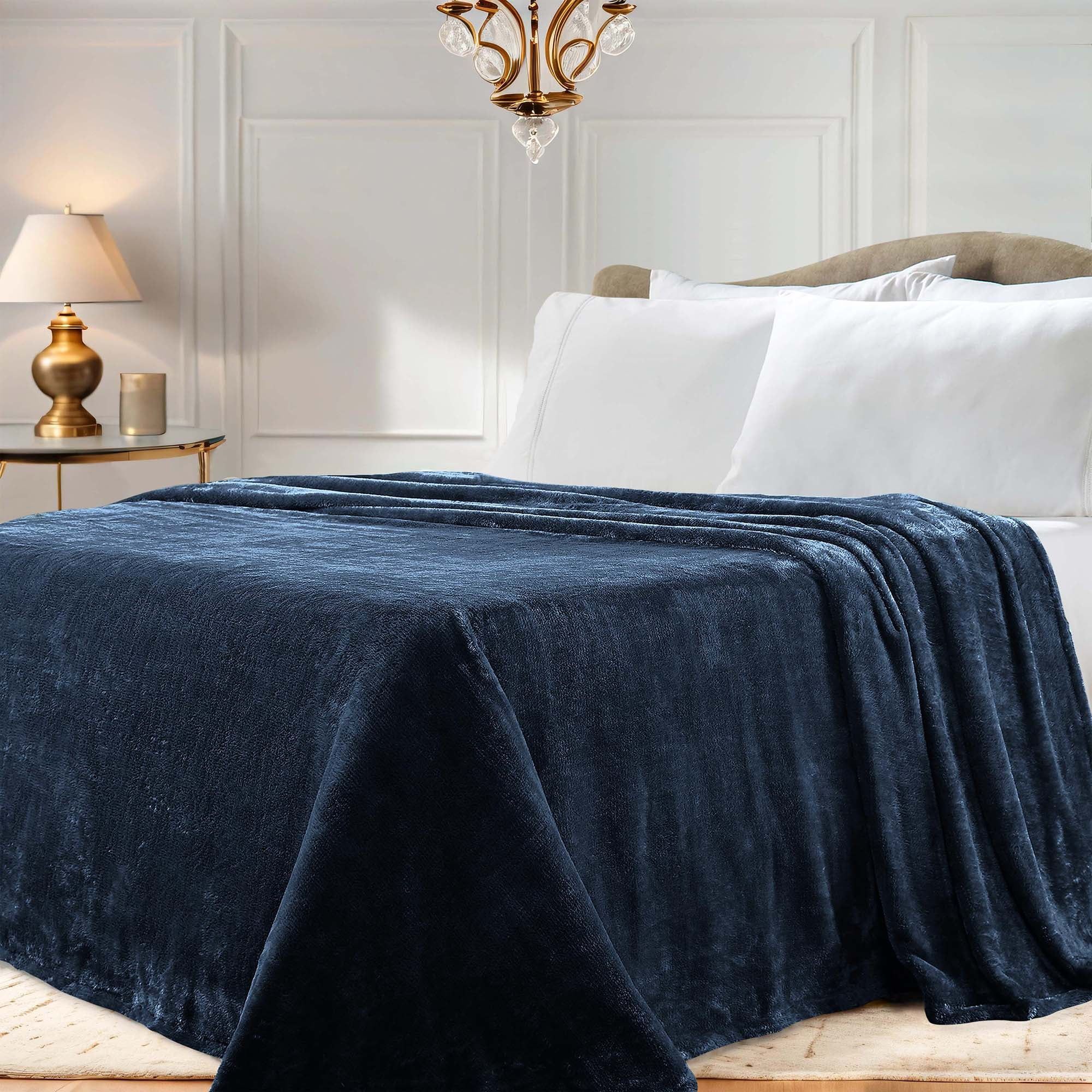 Luxurious Full/Queen Fleece Wool Blend Throw Blanket in Navy