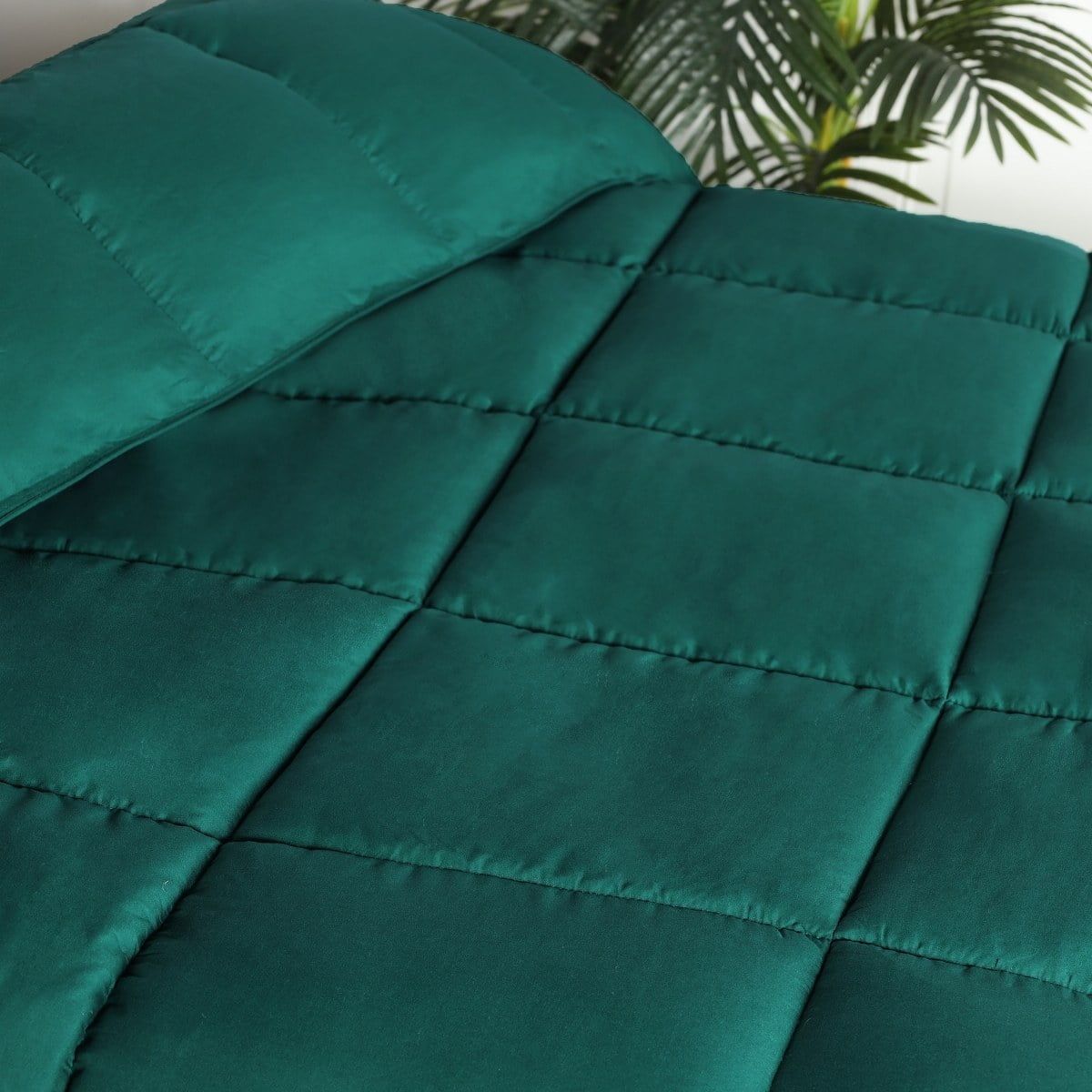 Hunter Green Queen Reversible Microfiber Down Alternative Comforter Set
