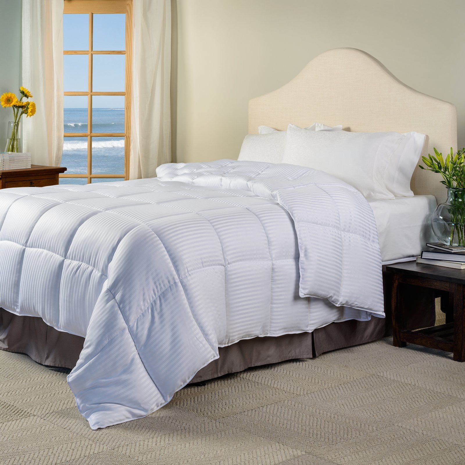 White Twin Reversible Down Alternative Microfiber Comforter Set