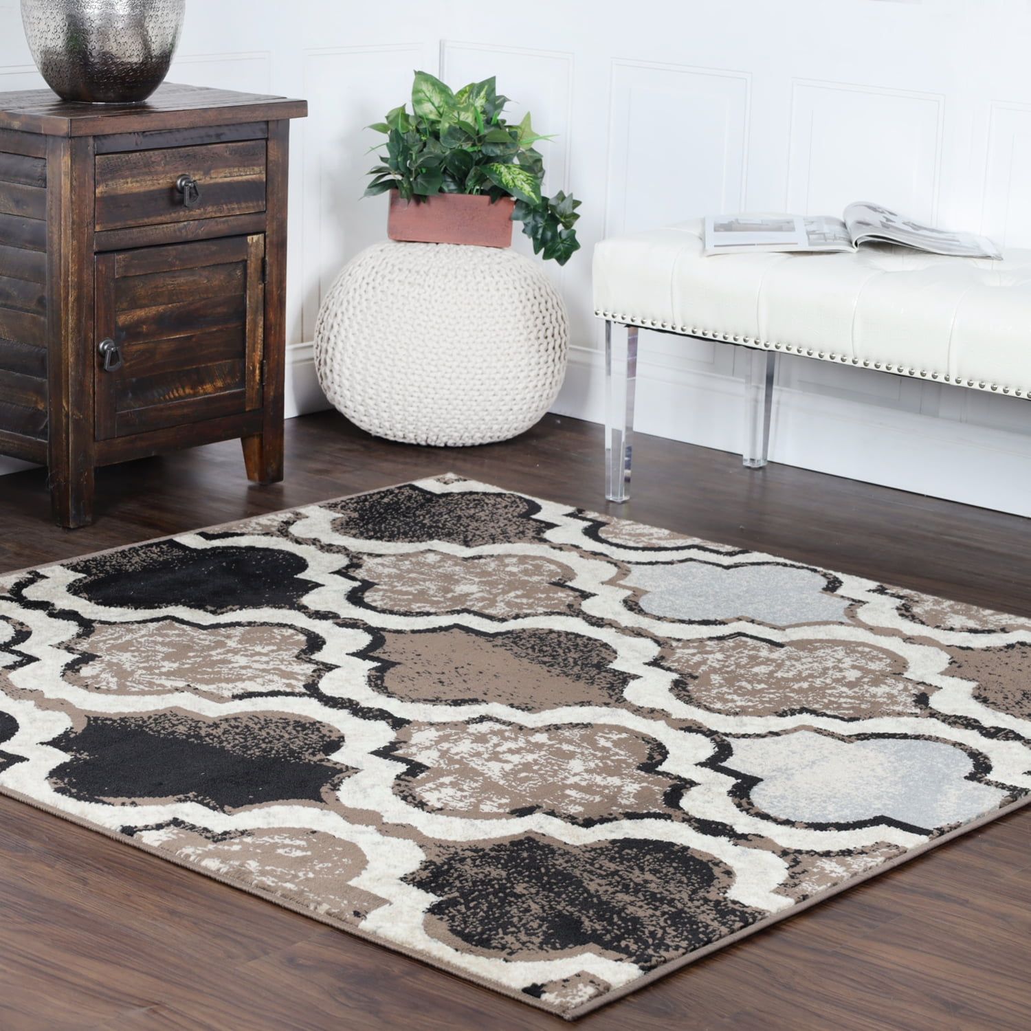 Ivory Trellis Elegance 8' Square Synthetic Area Rug