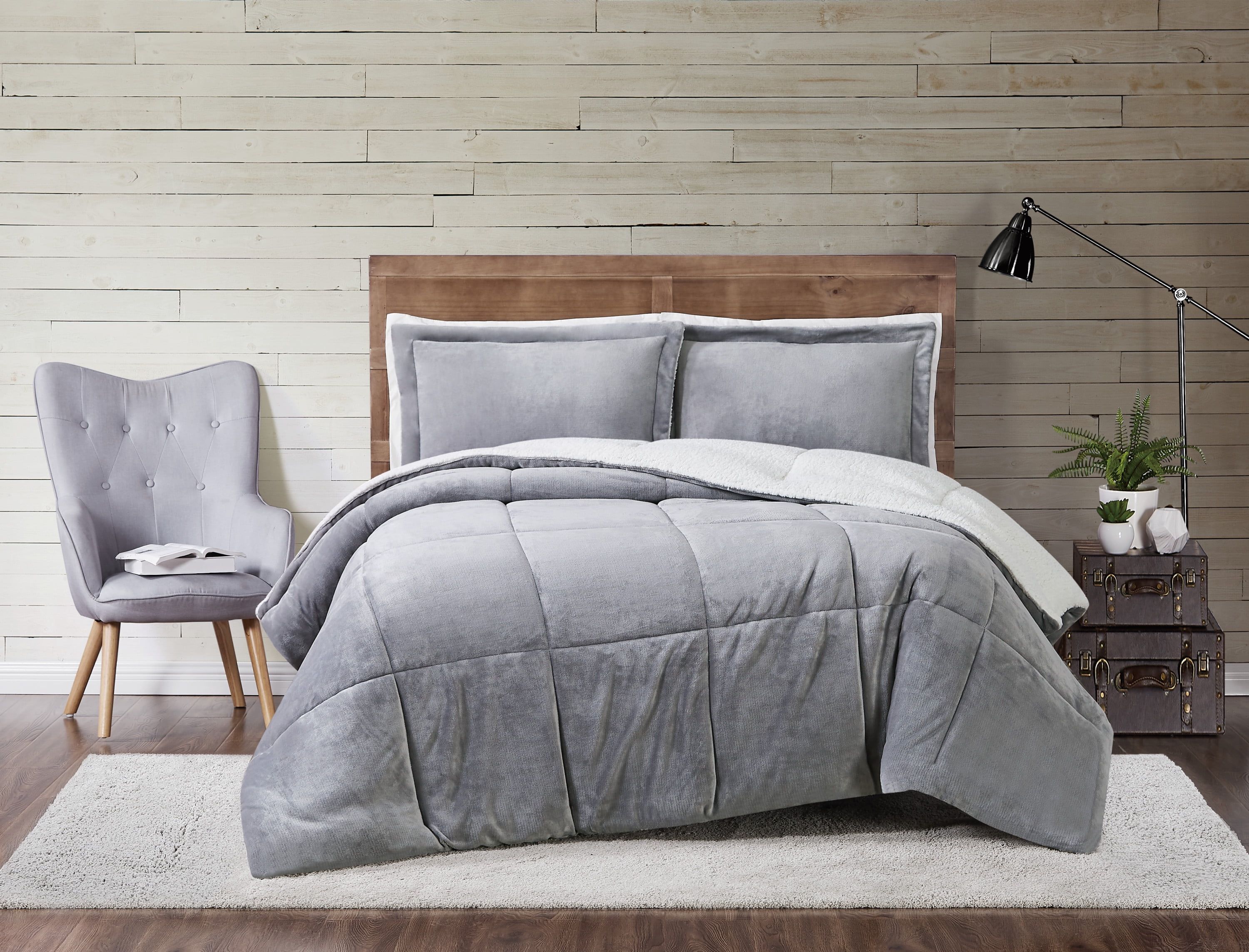 Gray King Reversible Velvet and Sherpa Comforter Set