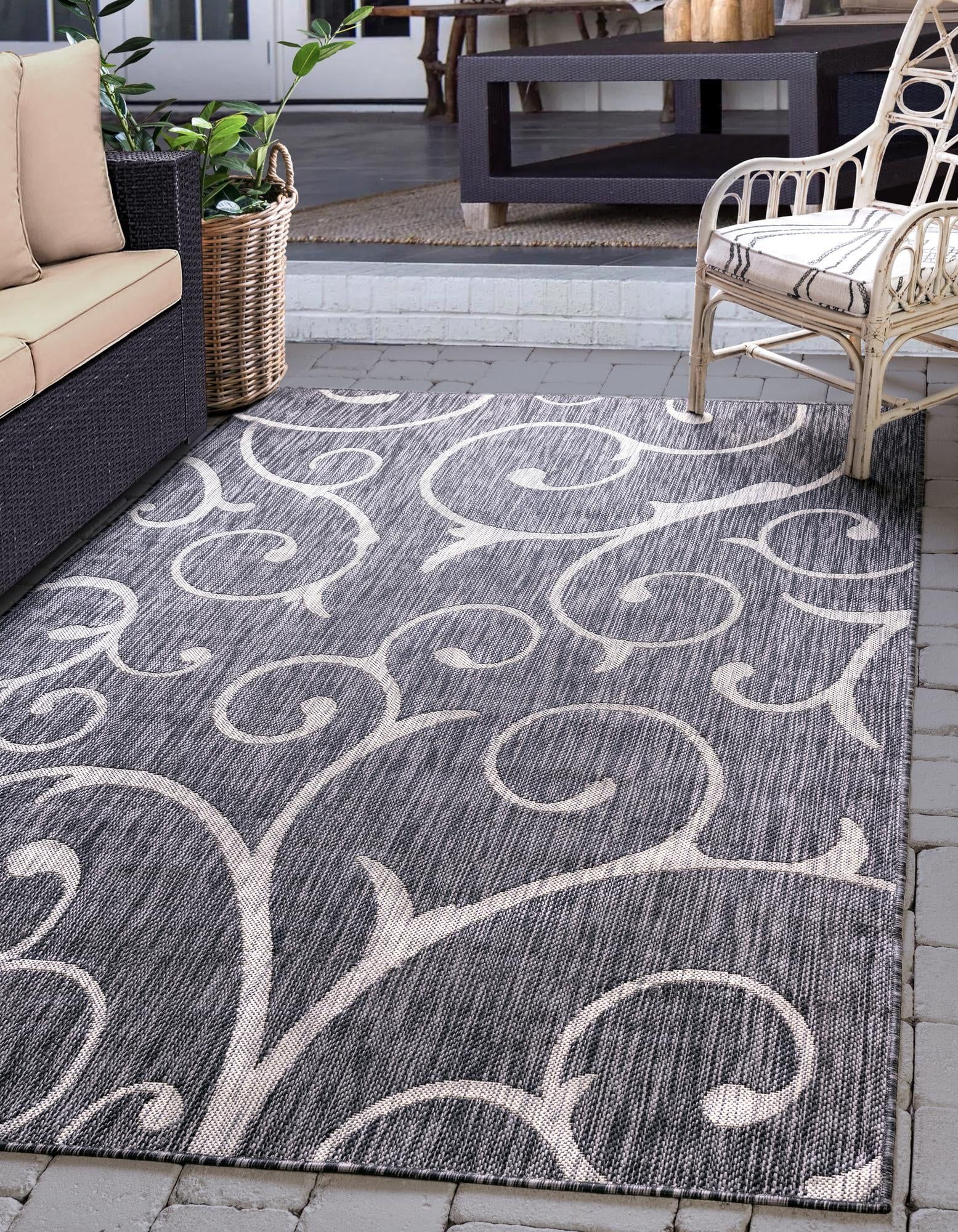 Charcoal Gray Easy-Care Synthetic 4' x 6' Outdoor Rug