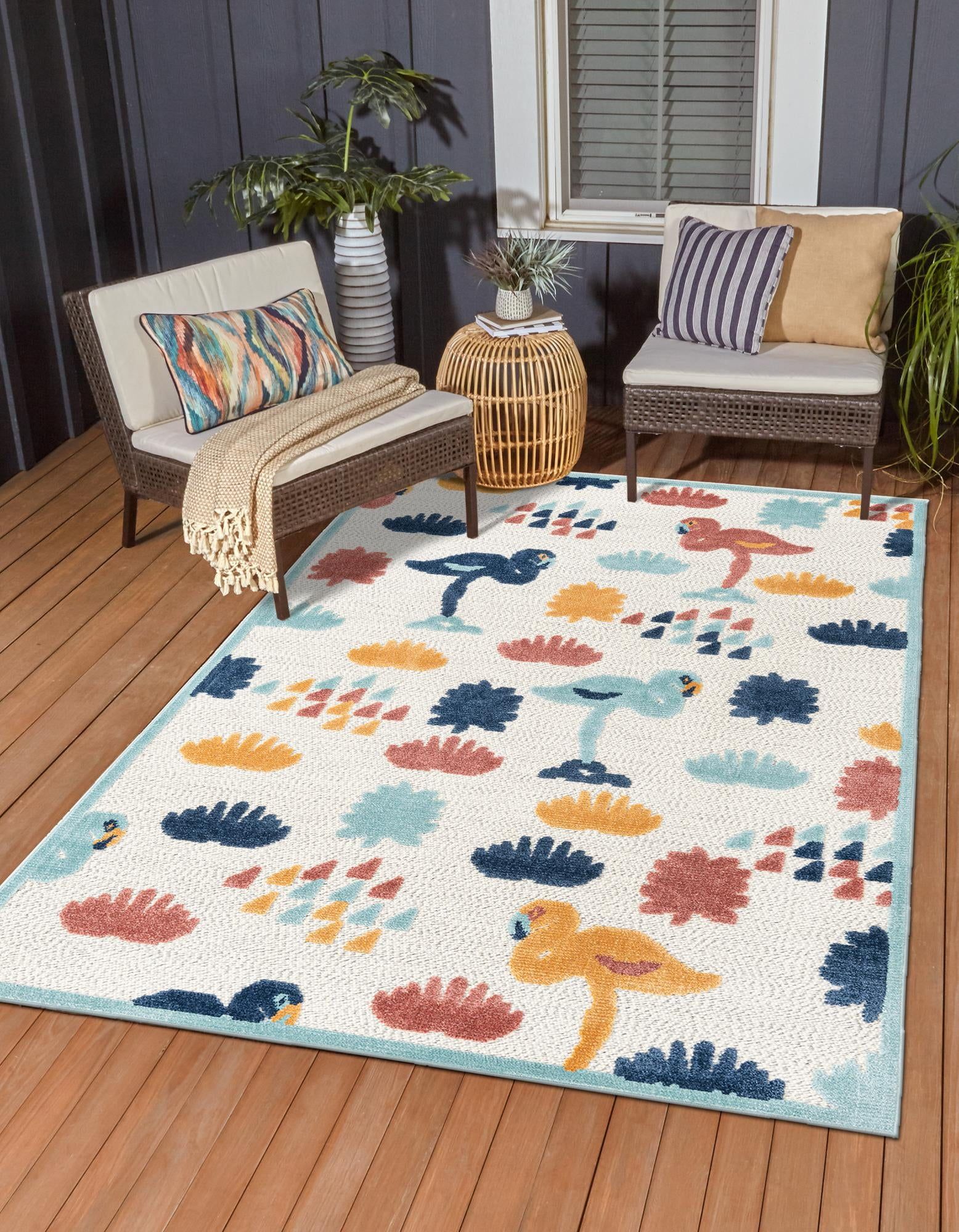 Belize Bliss White Floral 7'x10' Synthetic Outdoor Rug