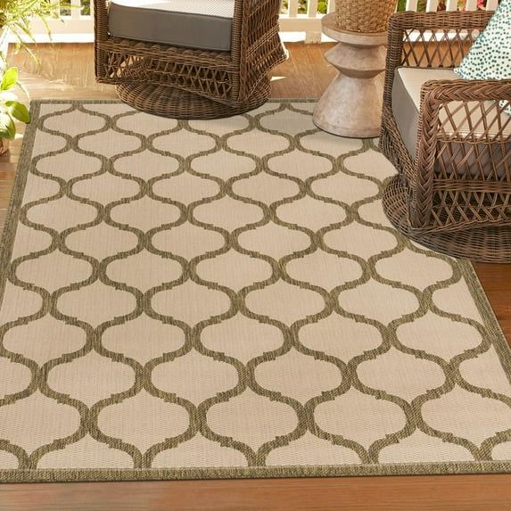 Reversible Easy-Care Brown Synthetic Outdoor Rug 7' x 10'