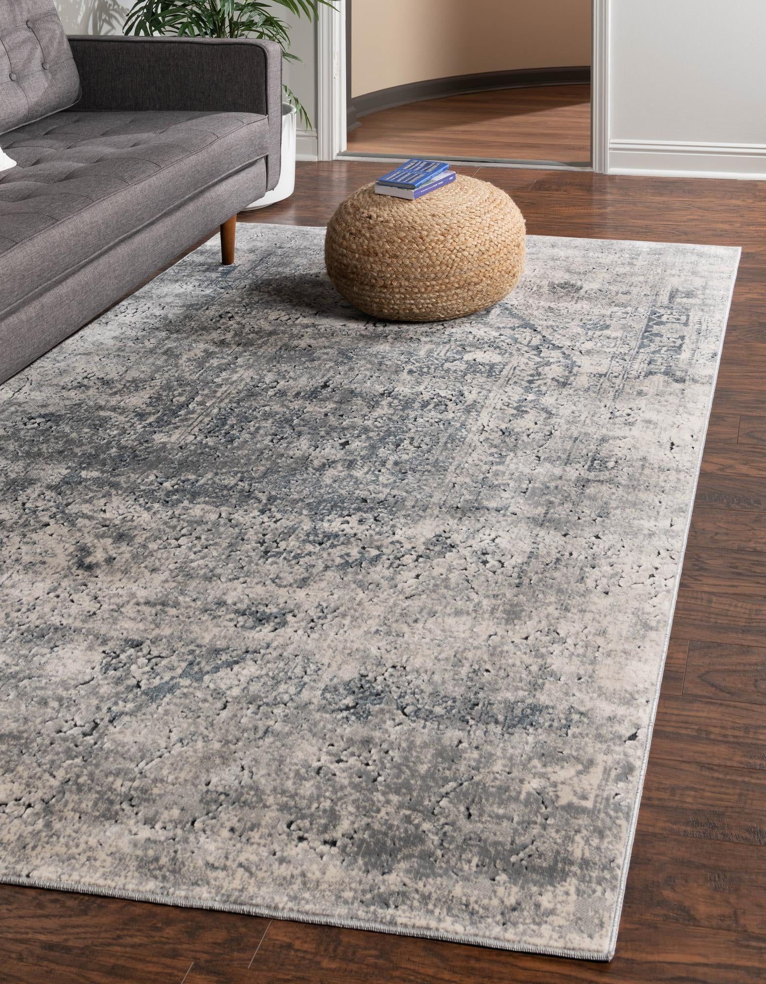 Modern Gray Synthetic 4' x 6' Easy-Care Stain-Resistant Rug