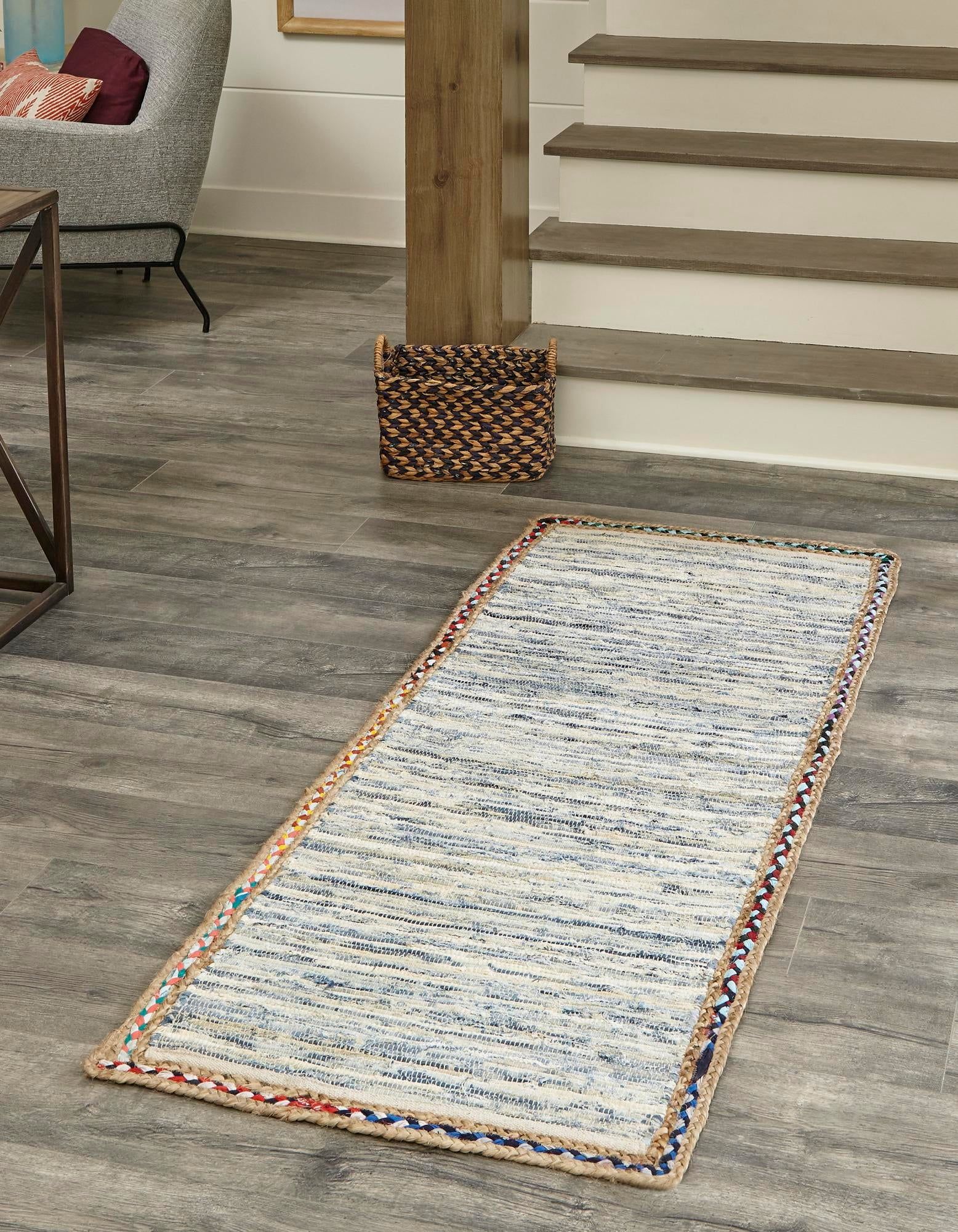 Handmade Ivory and Gray Braided Jute Runner Rug 2'7" x 6'1"