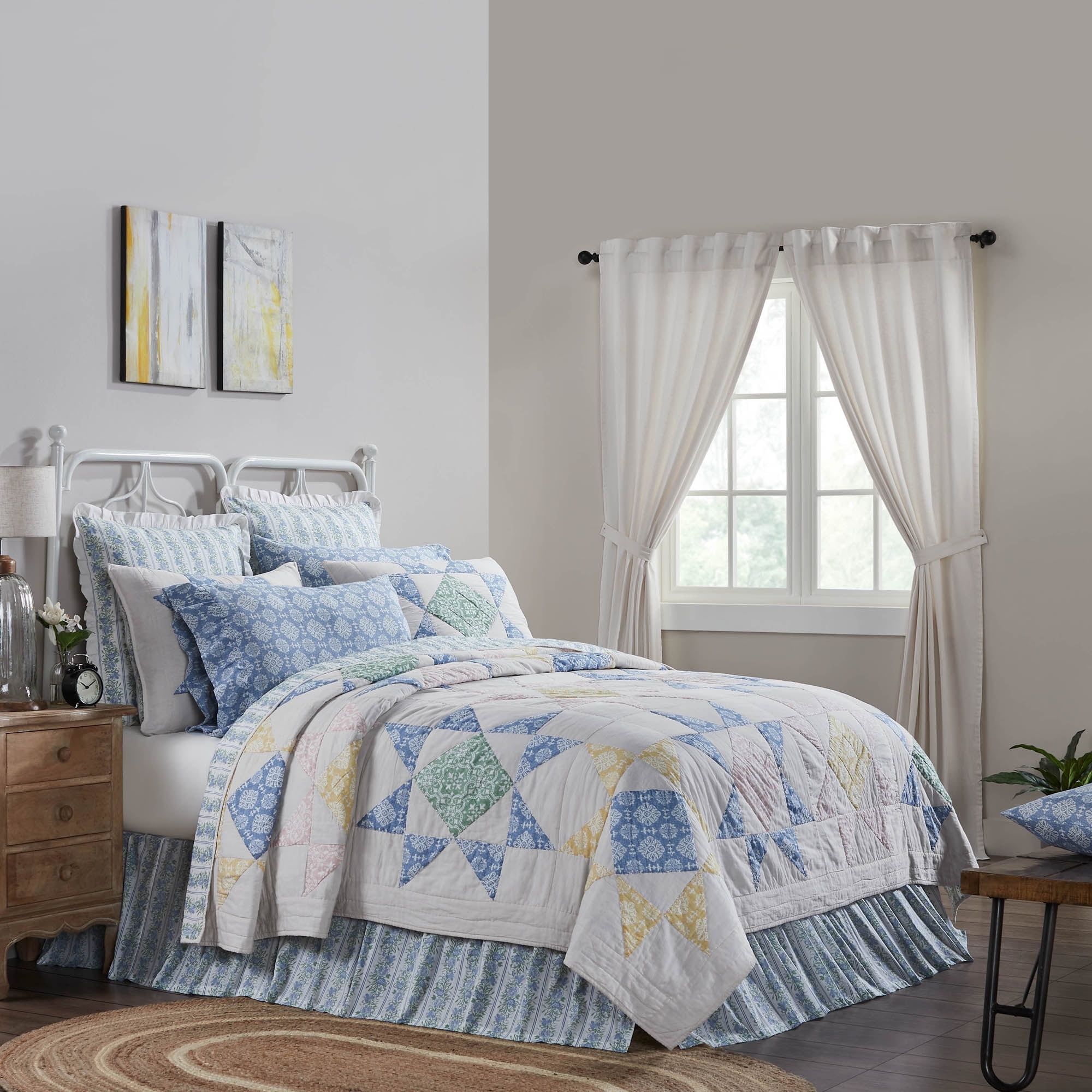 Jolie Twin Blue and Cream Cotton Patchwork Quilt Set